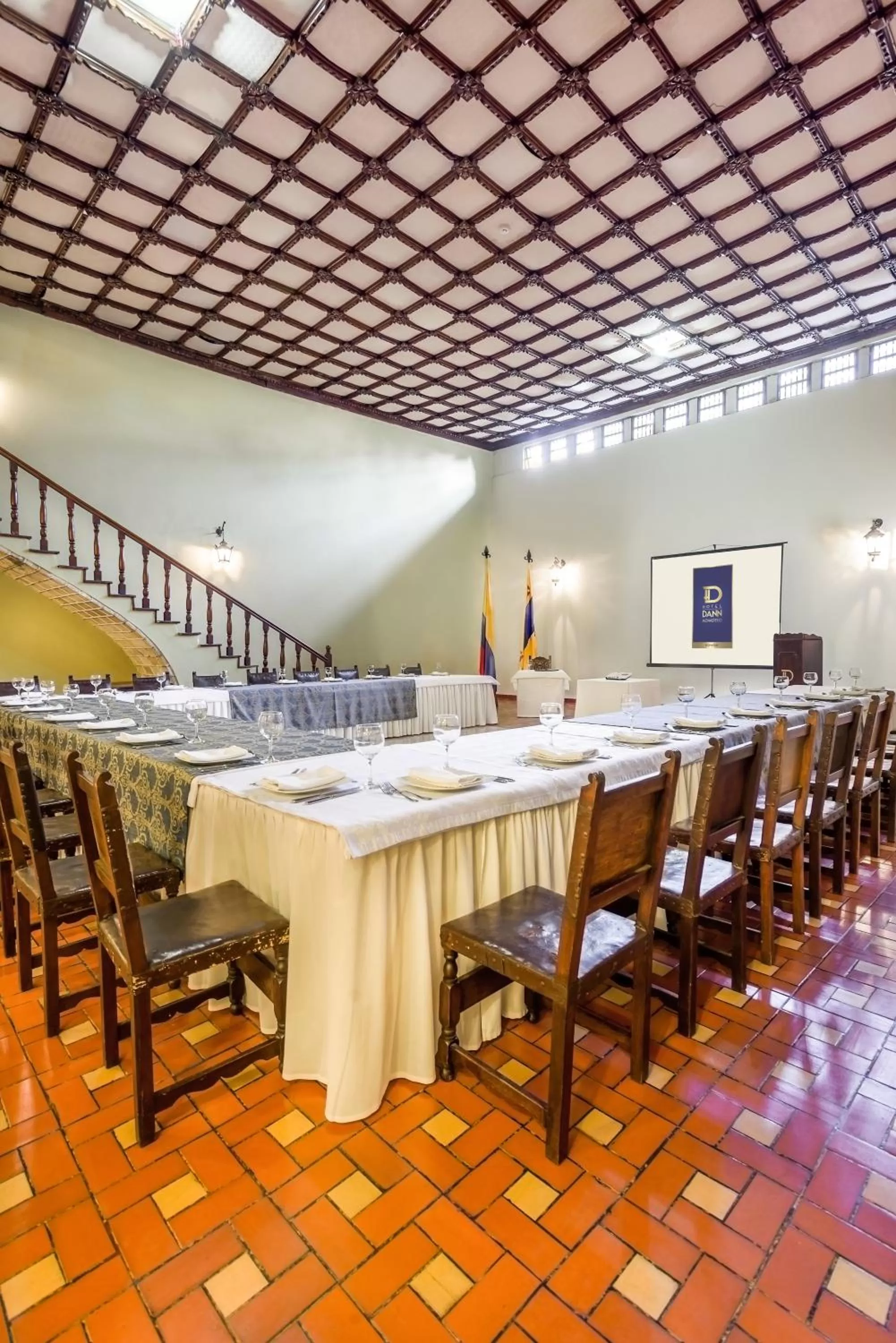 Business facilities in Hotel Dann Monasterio