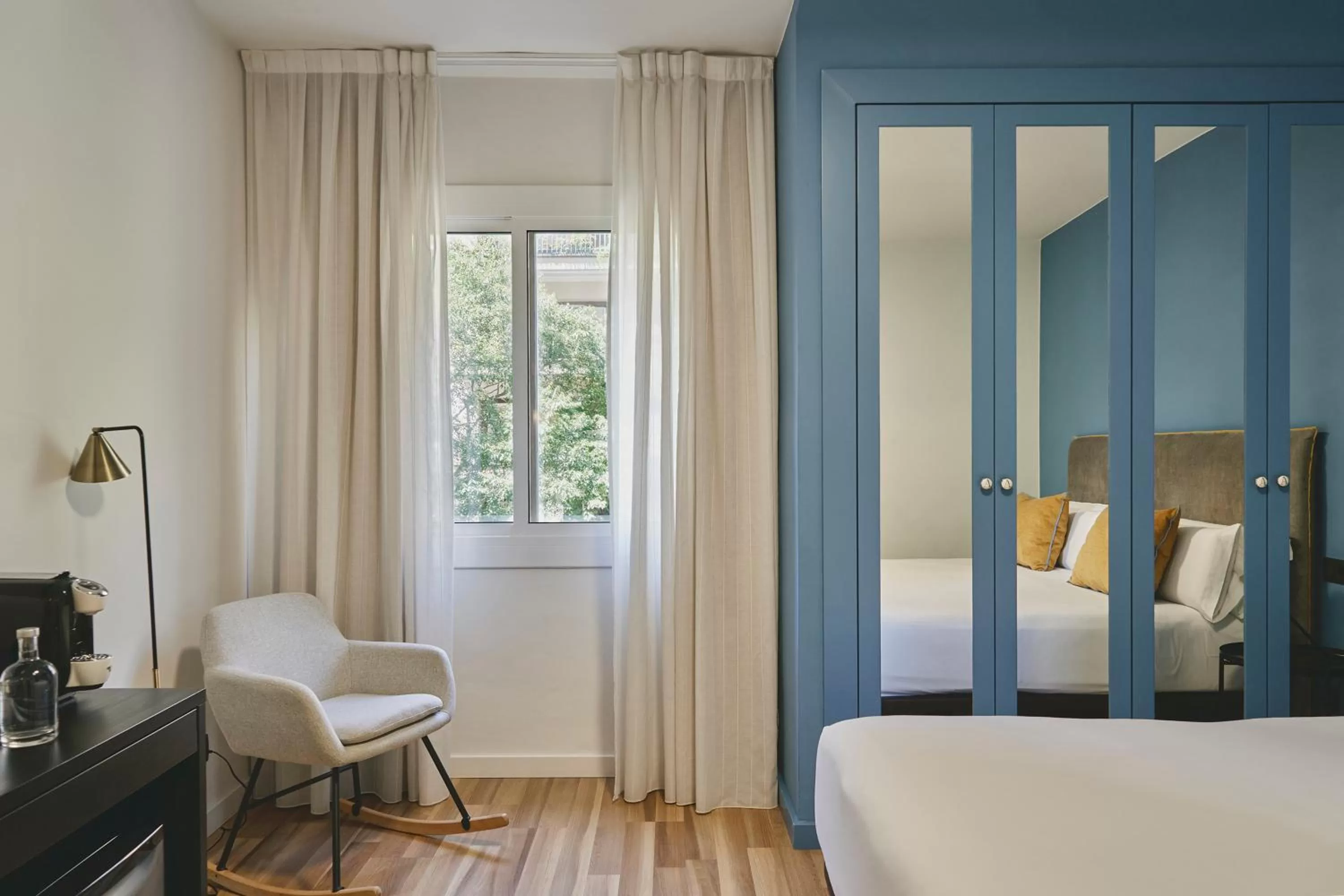 Photo of the whole room, Bed in Arenas Atiram Hotel