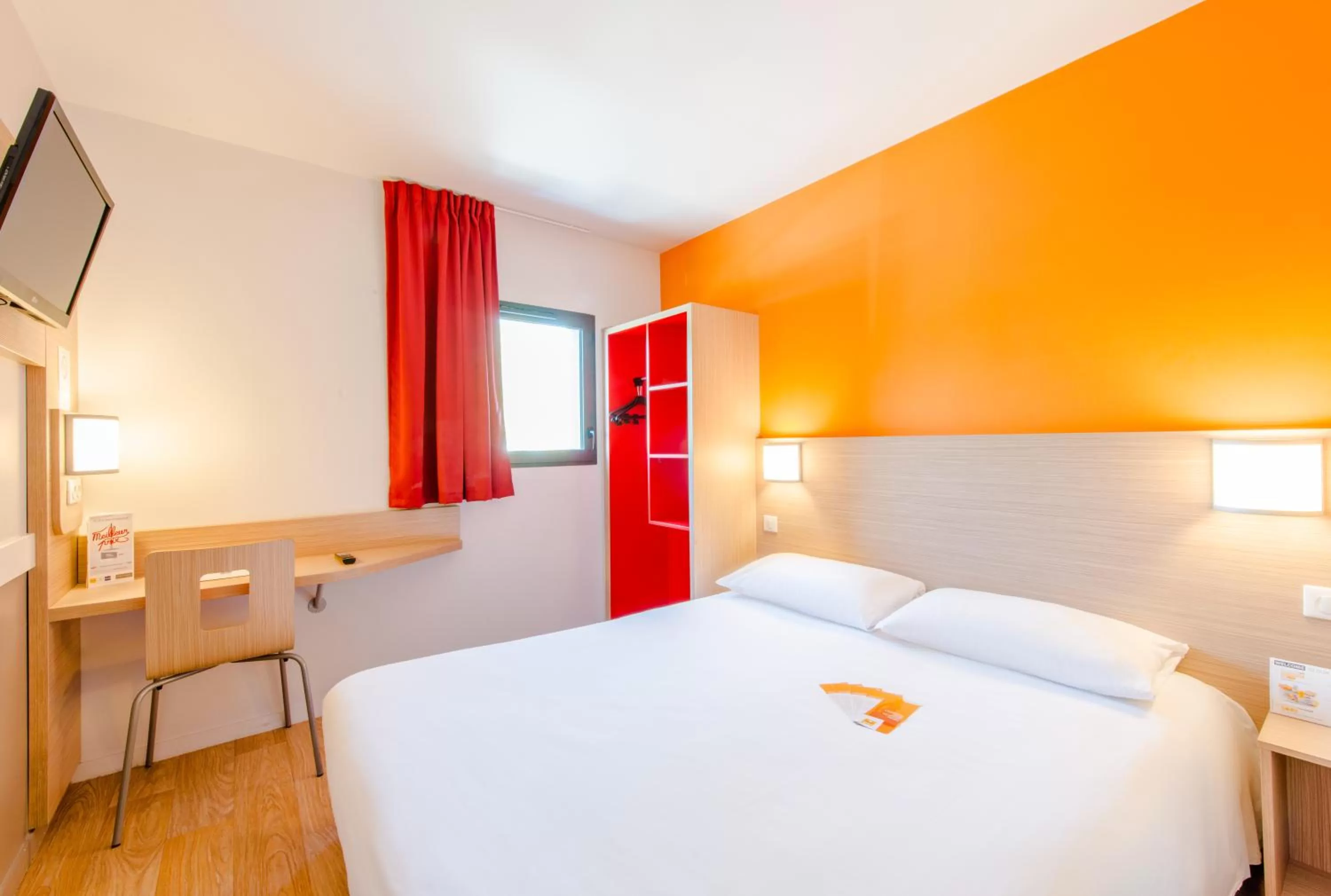 Bed in Première Classe La Rochelle Centre - Les Minimes