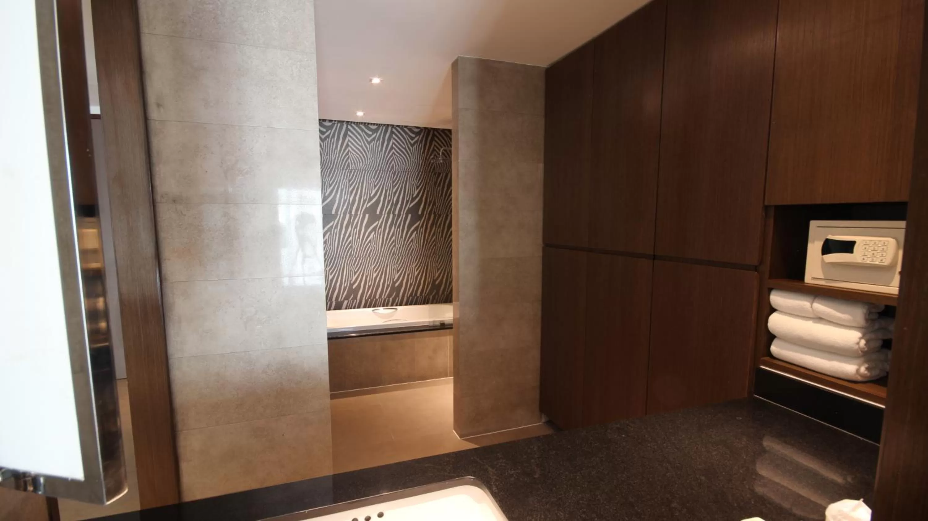 Bathroom in Season Five Hotel