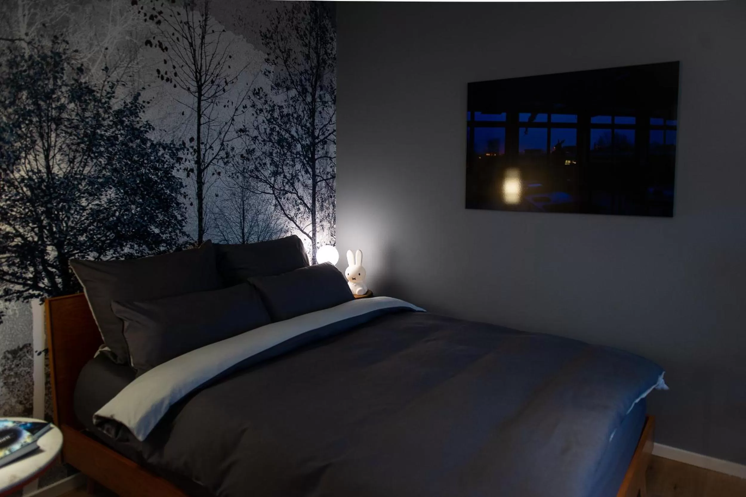 Bed in Urbn Dreams II