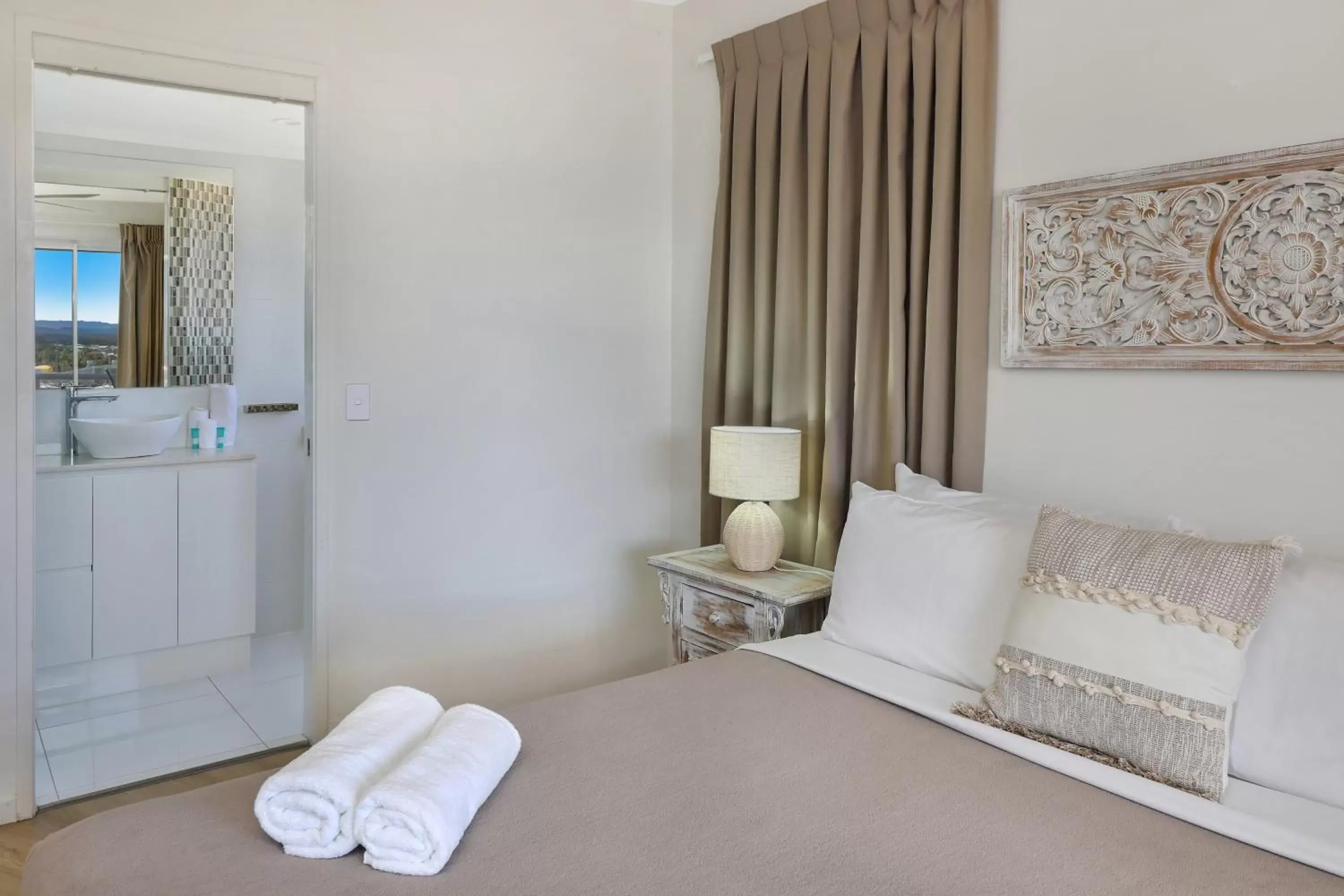 Apartment - Ground Floor in Beachside Resort Kawana Waters Apartment - Ground Floor in Beachside Resort Kawana Waters