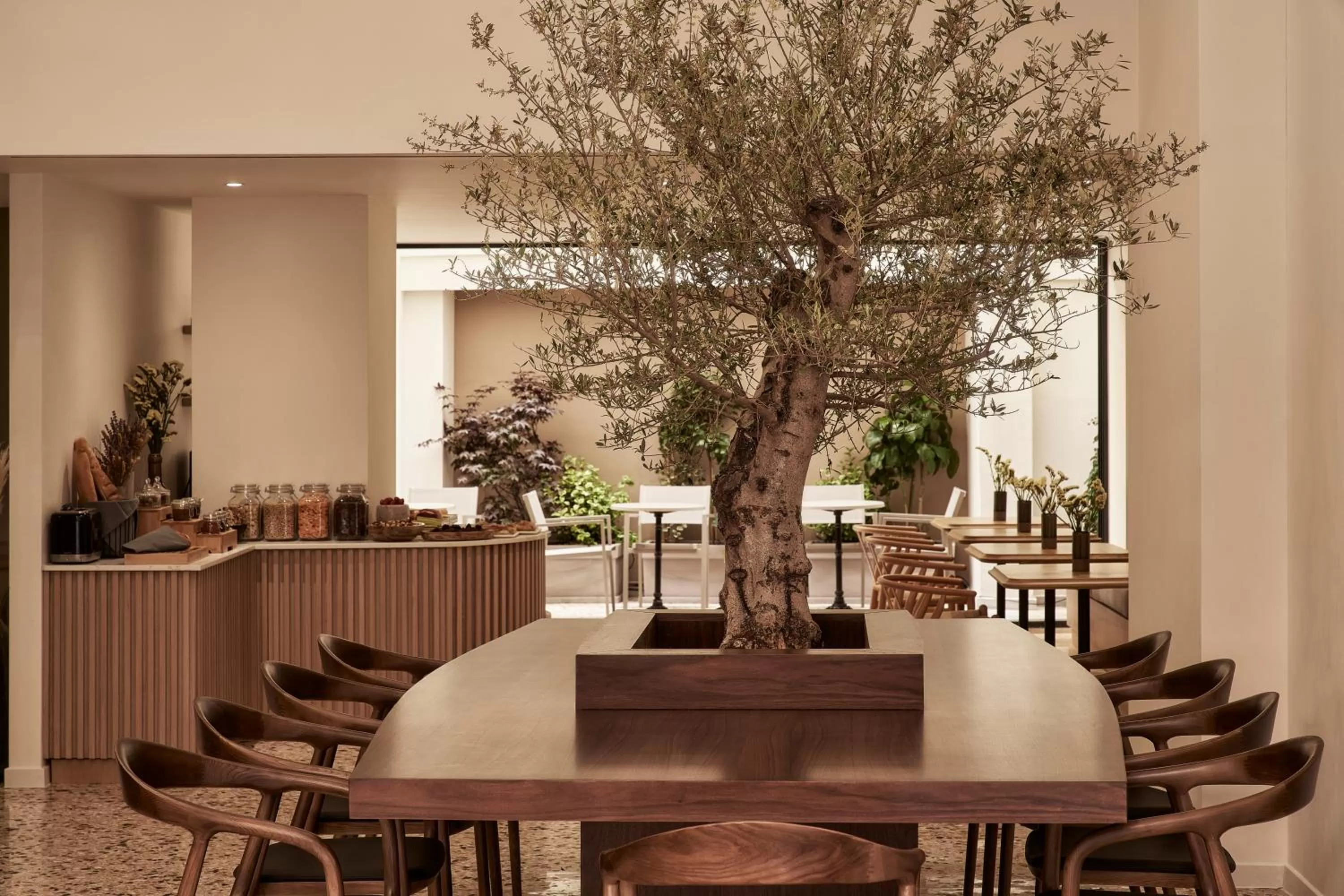 Restaurant/places to eat in Vasi