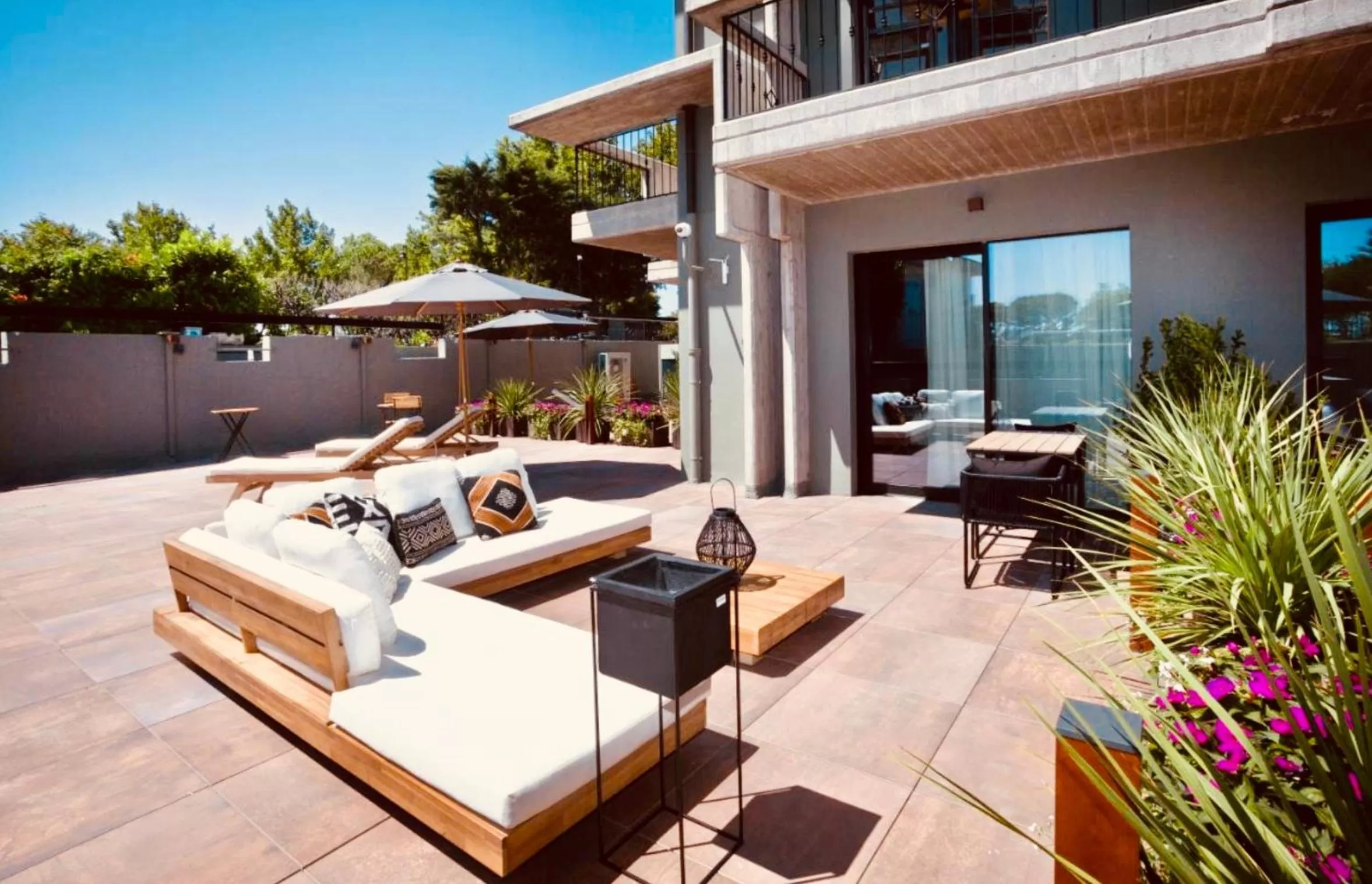 Property building in Boutique Hotel Sirmione