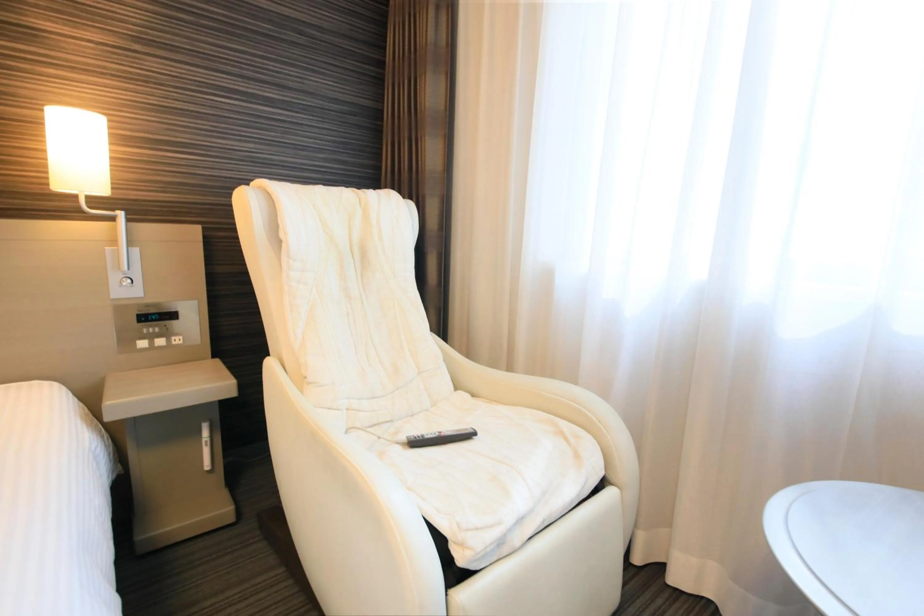 Decorative detail in Daiwa Roynet Hotel Tokyo Osaki