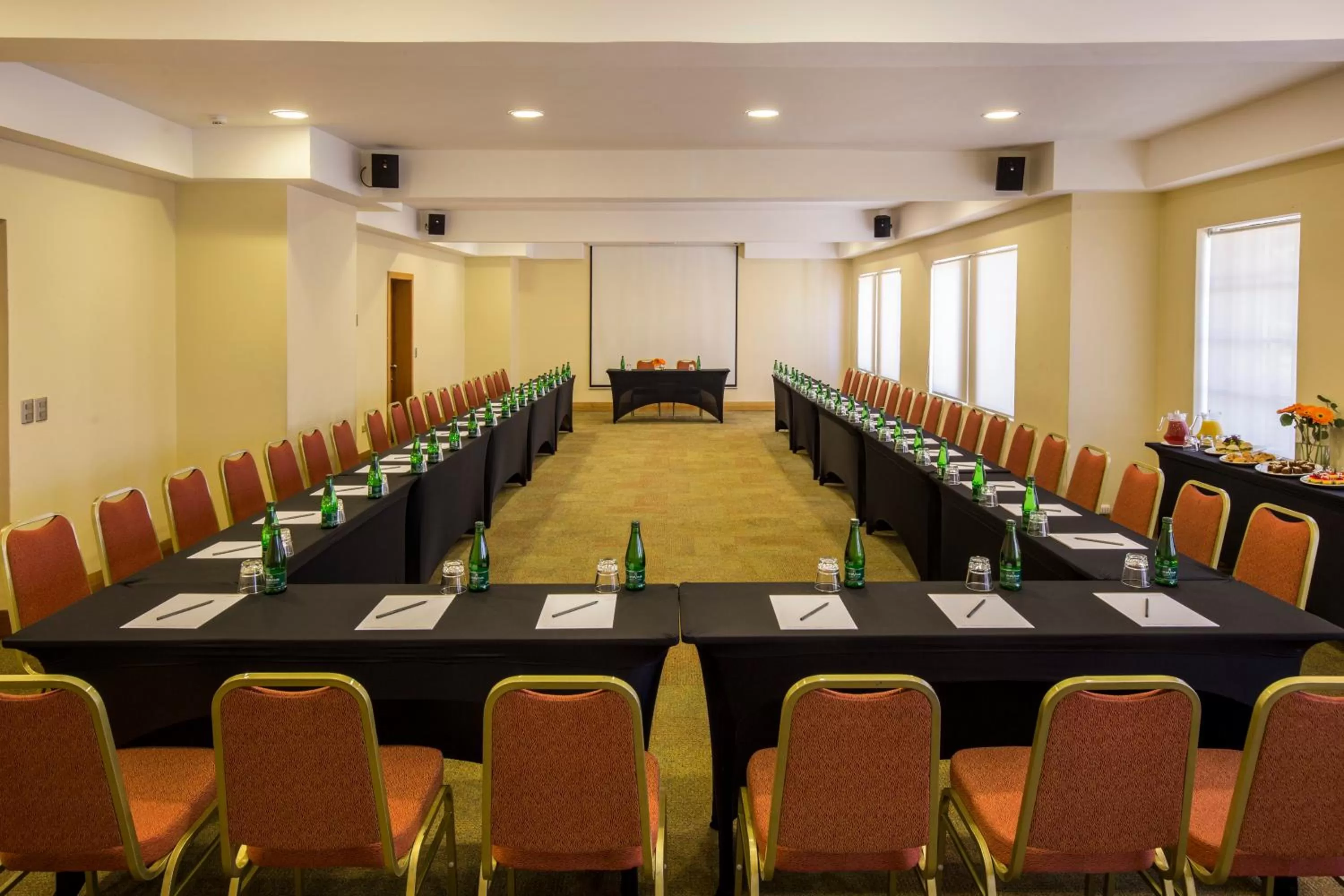 Banquet/Function facilities in Best Western Marina del Rey