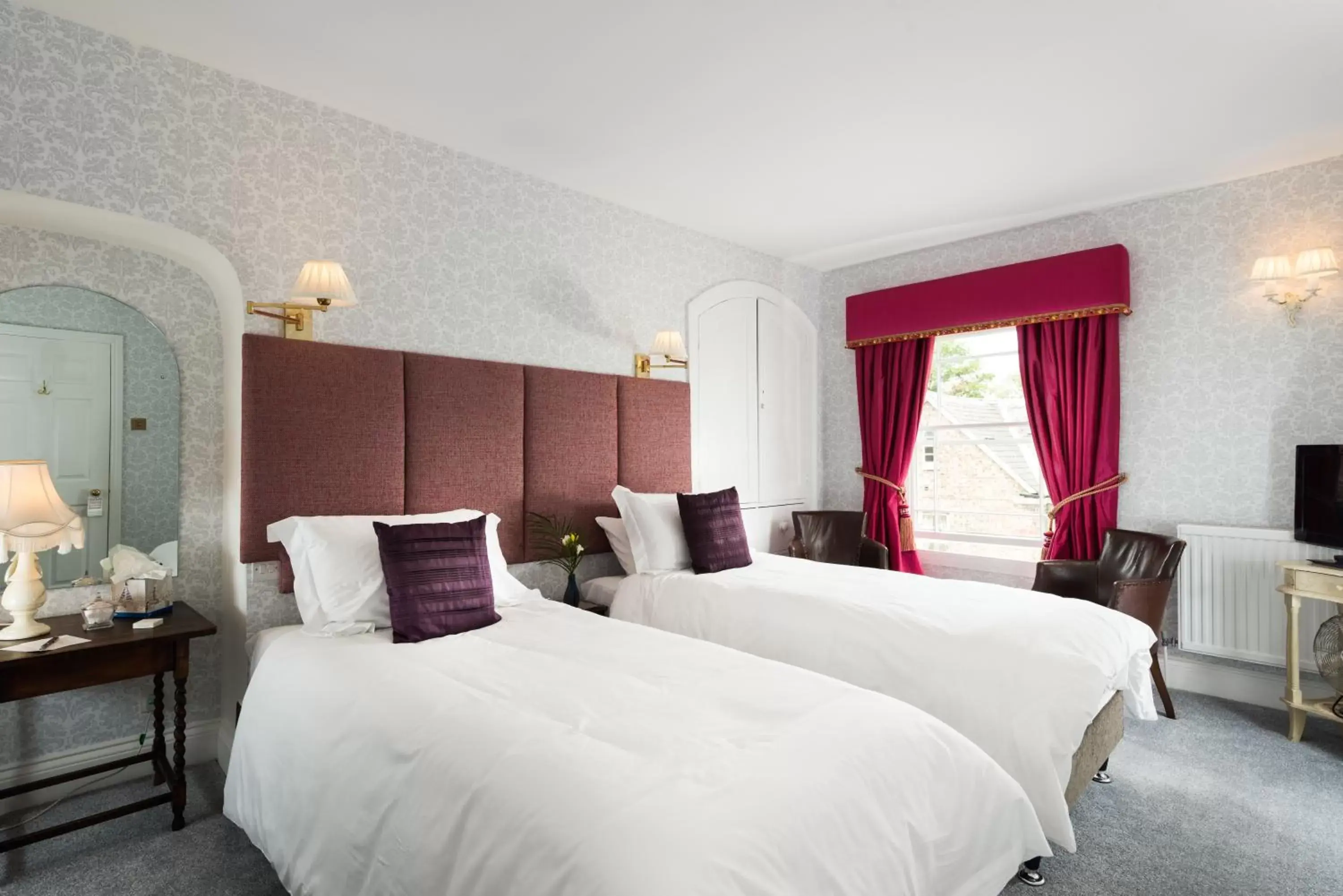 Superking or Twin Room in 23 St Mary's Superking or Twin Room in 23 St Mary's