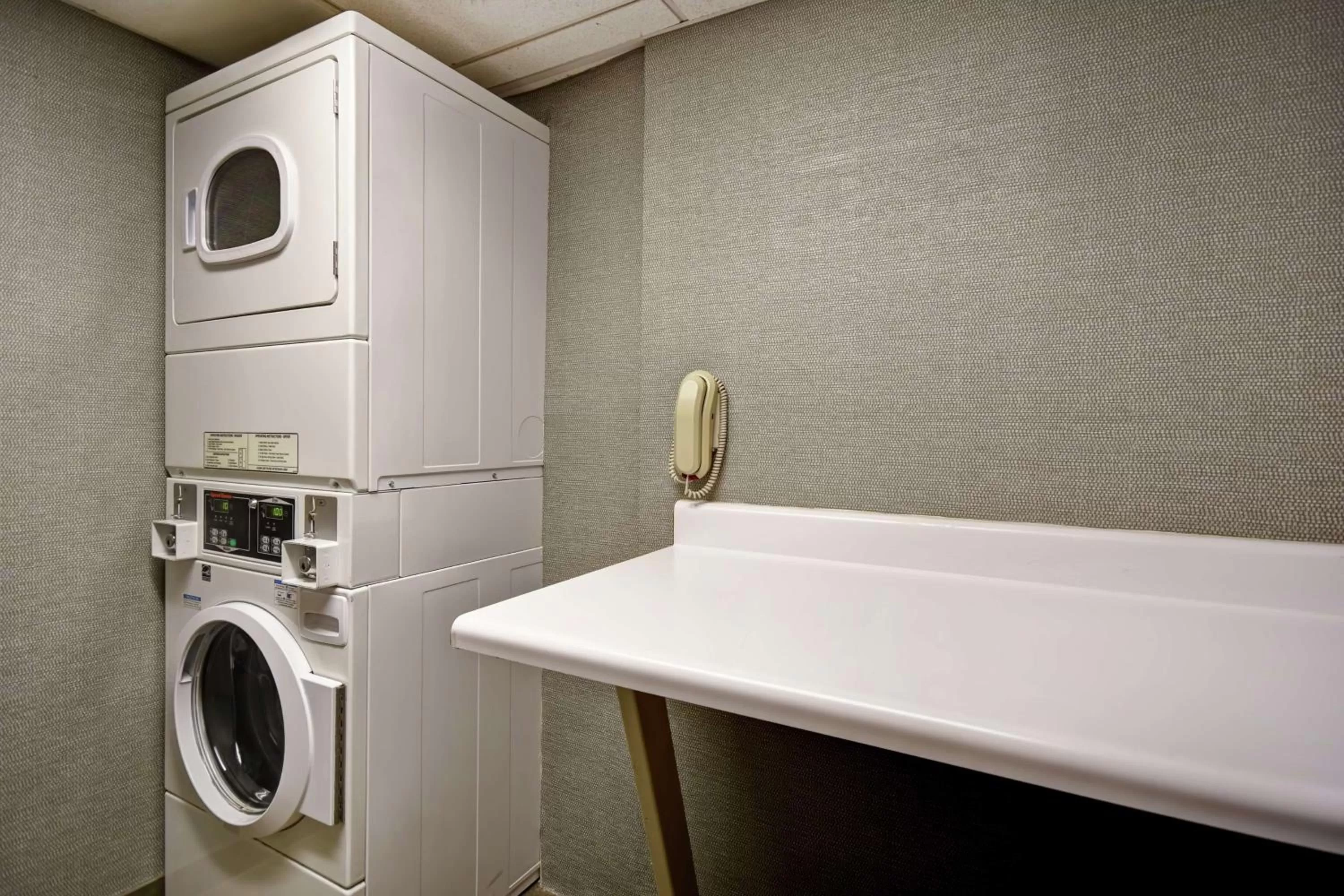 Property building in Hampton Inn Atlanta-Mall Of Georgia