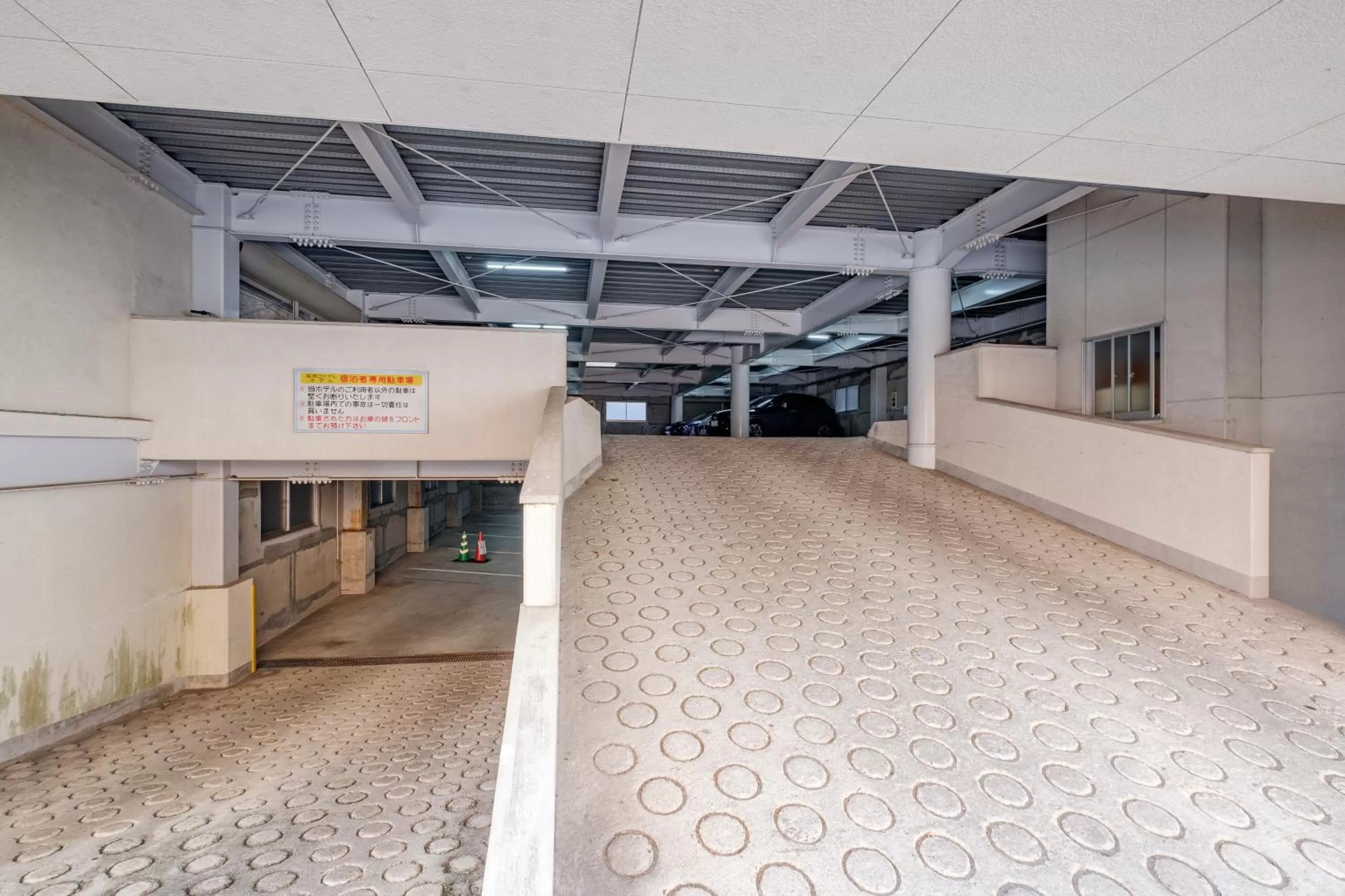 Parking in Nobeoka Royal Hotel