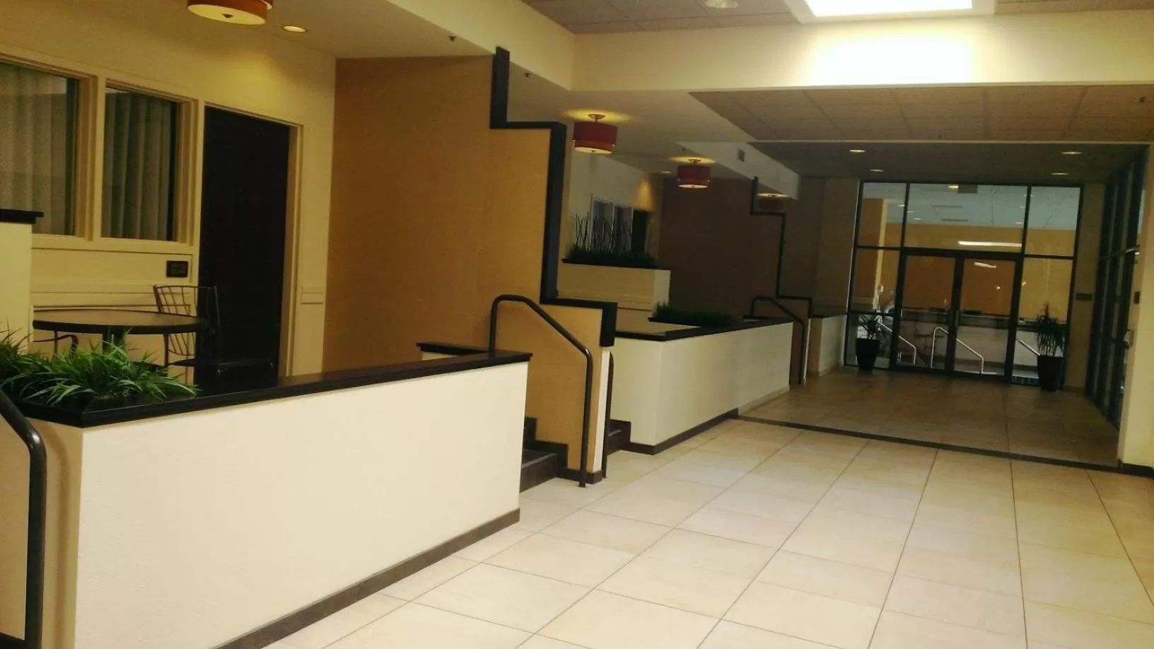 Lobby or reception in Best Western Premier Nicollet Inn