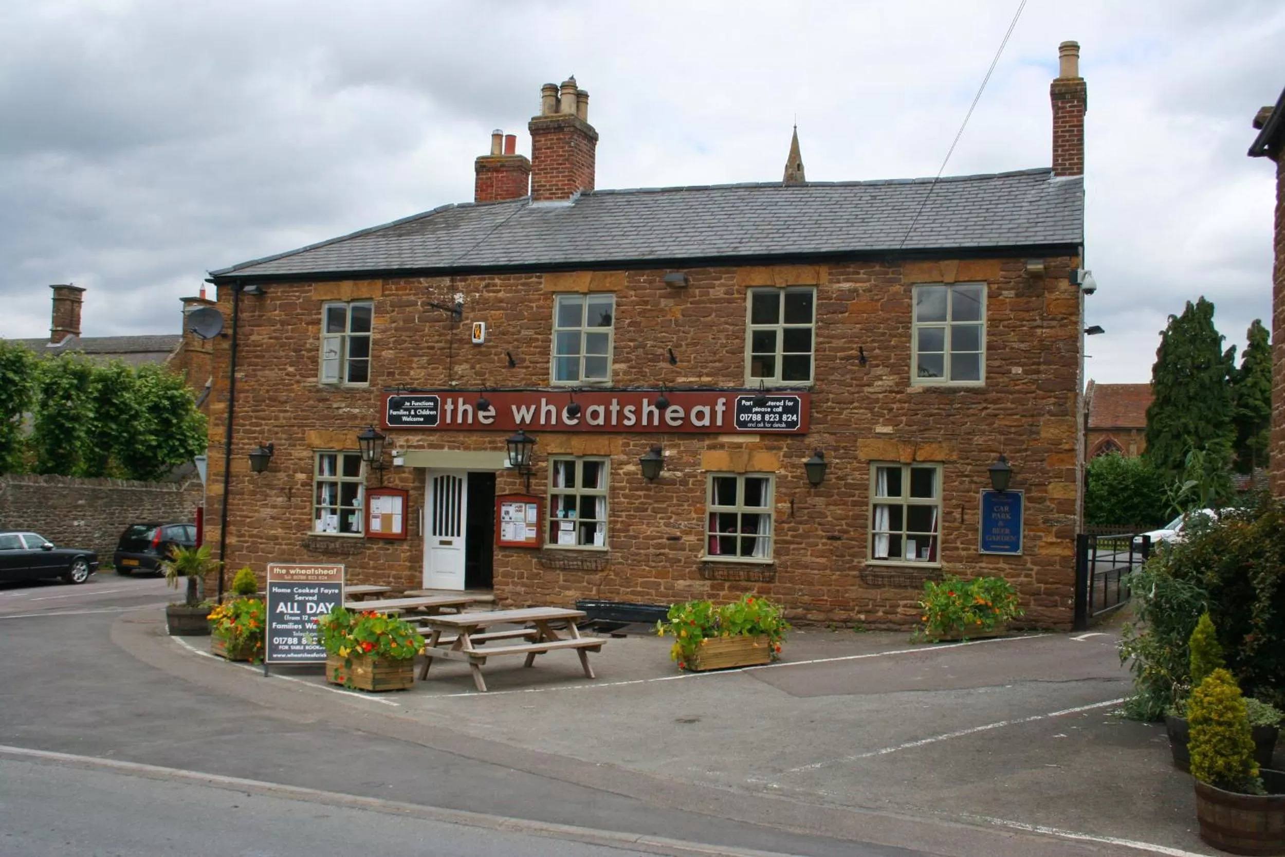 Facade/entrance in The Wheatsheaf