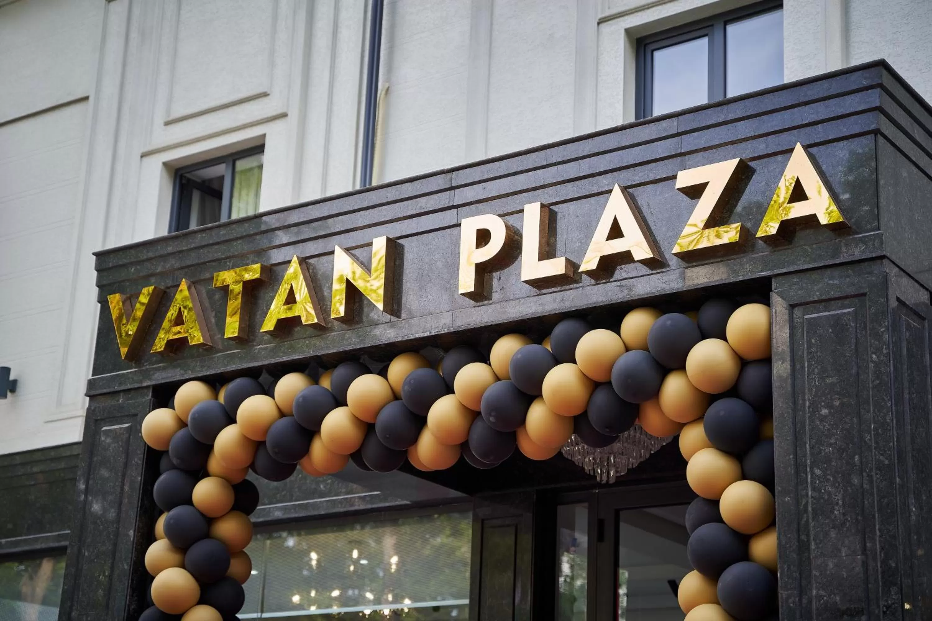 Property building in Vatan Plaza