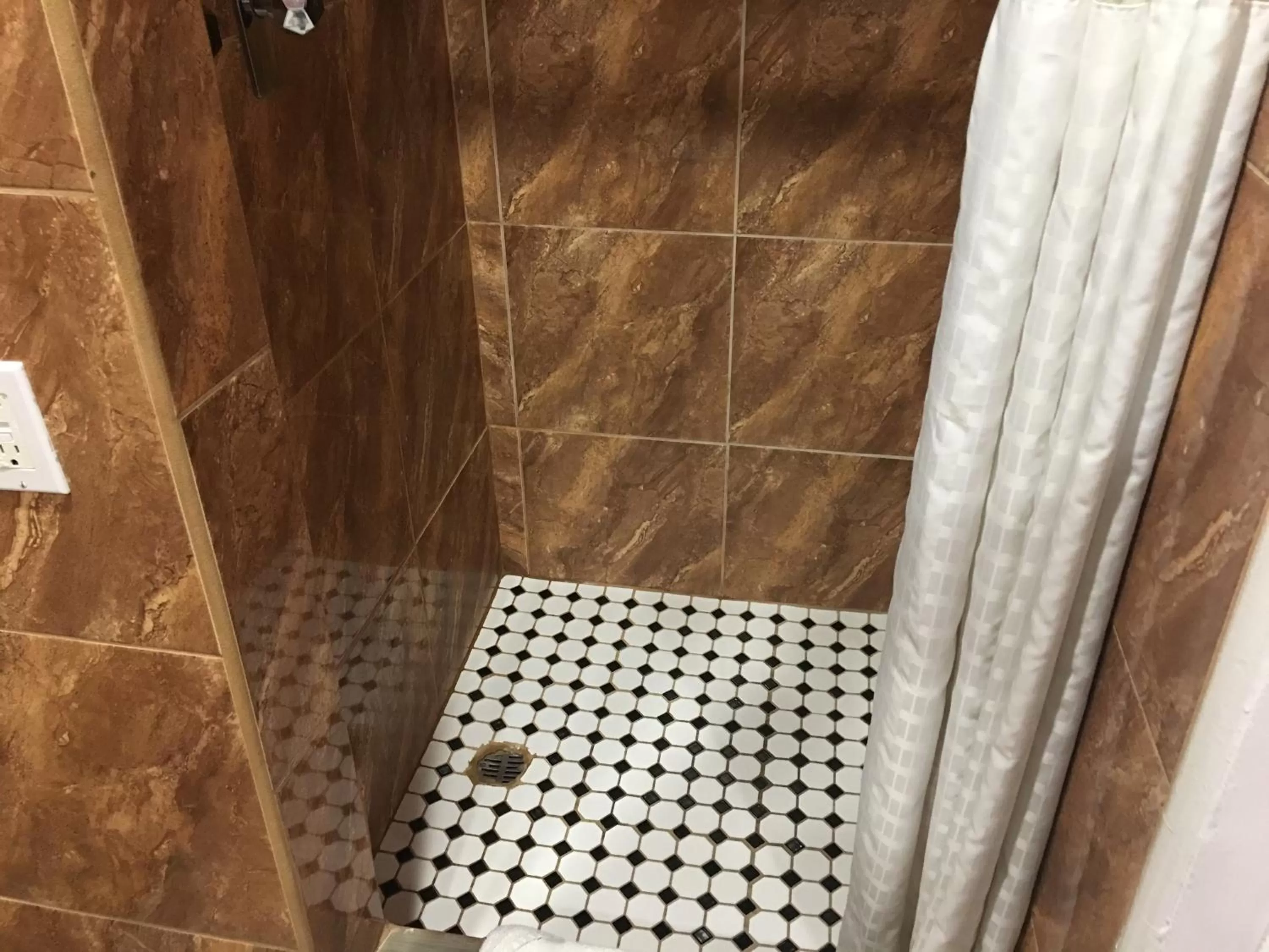 Shower in Harris Motel