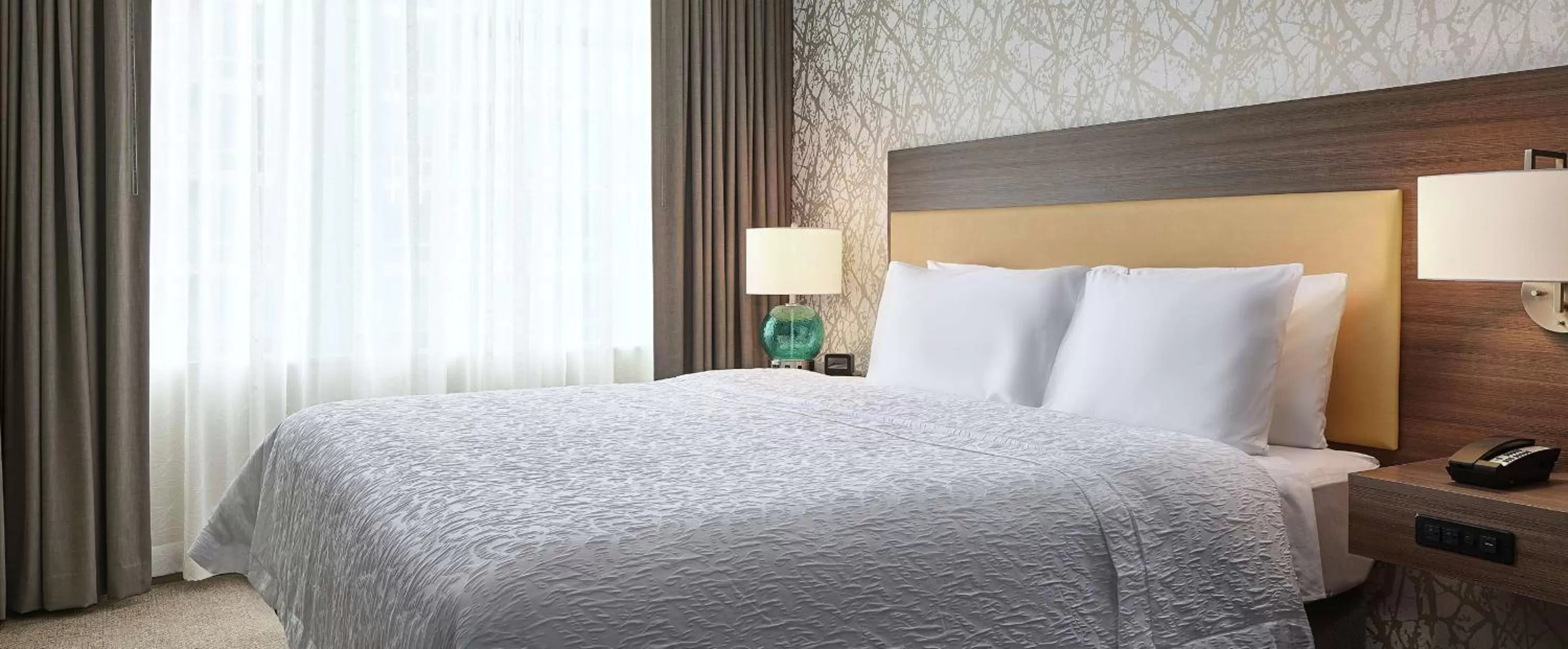 Bedroom, Bed in Home2 Suites By Hilton Chicago McCormick Place