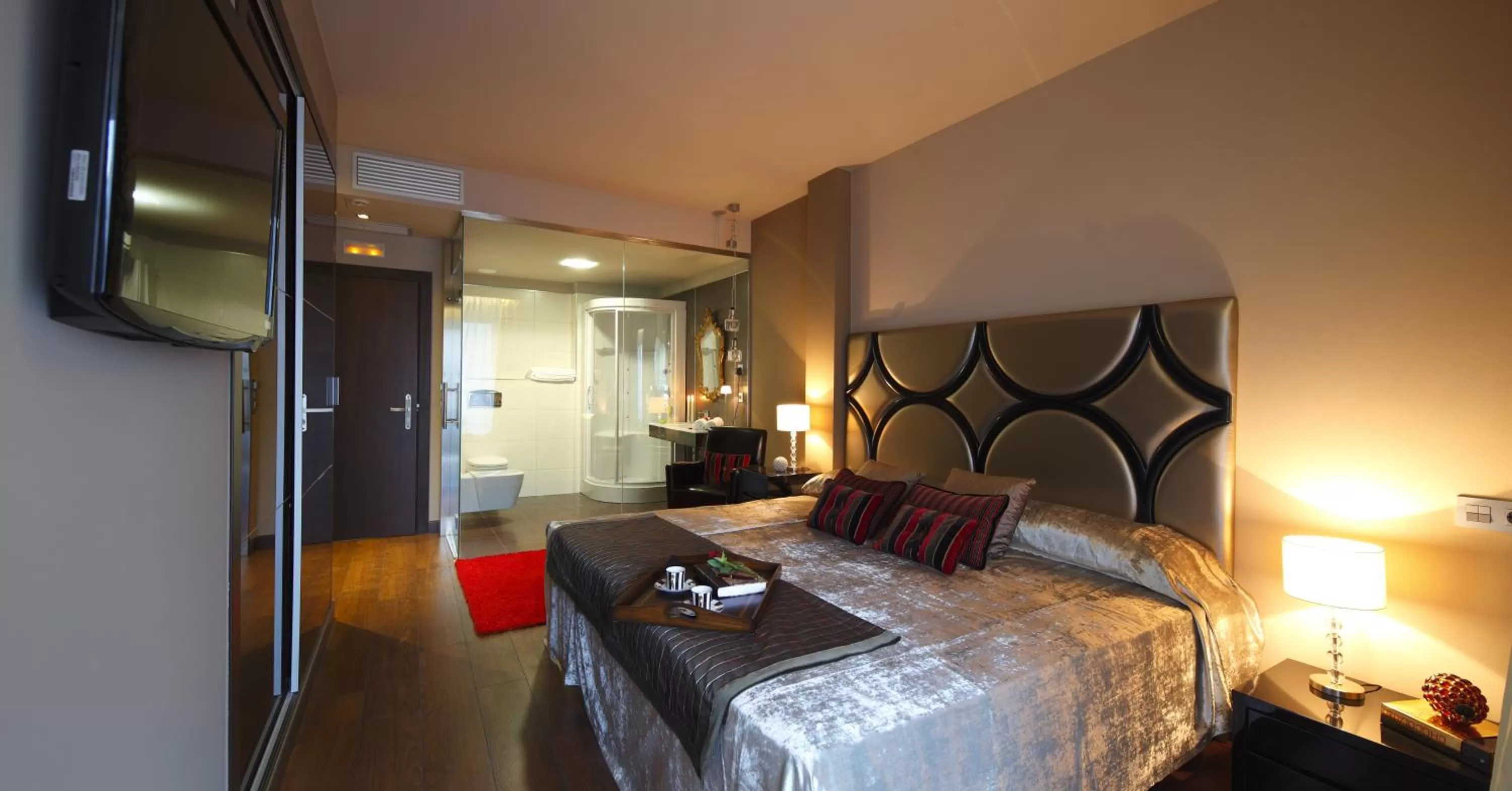 Bed in Silken Axis Vigo