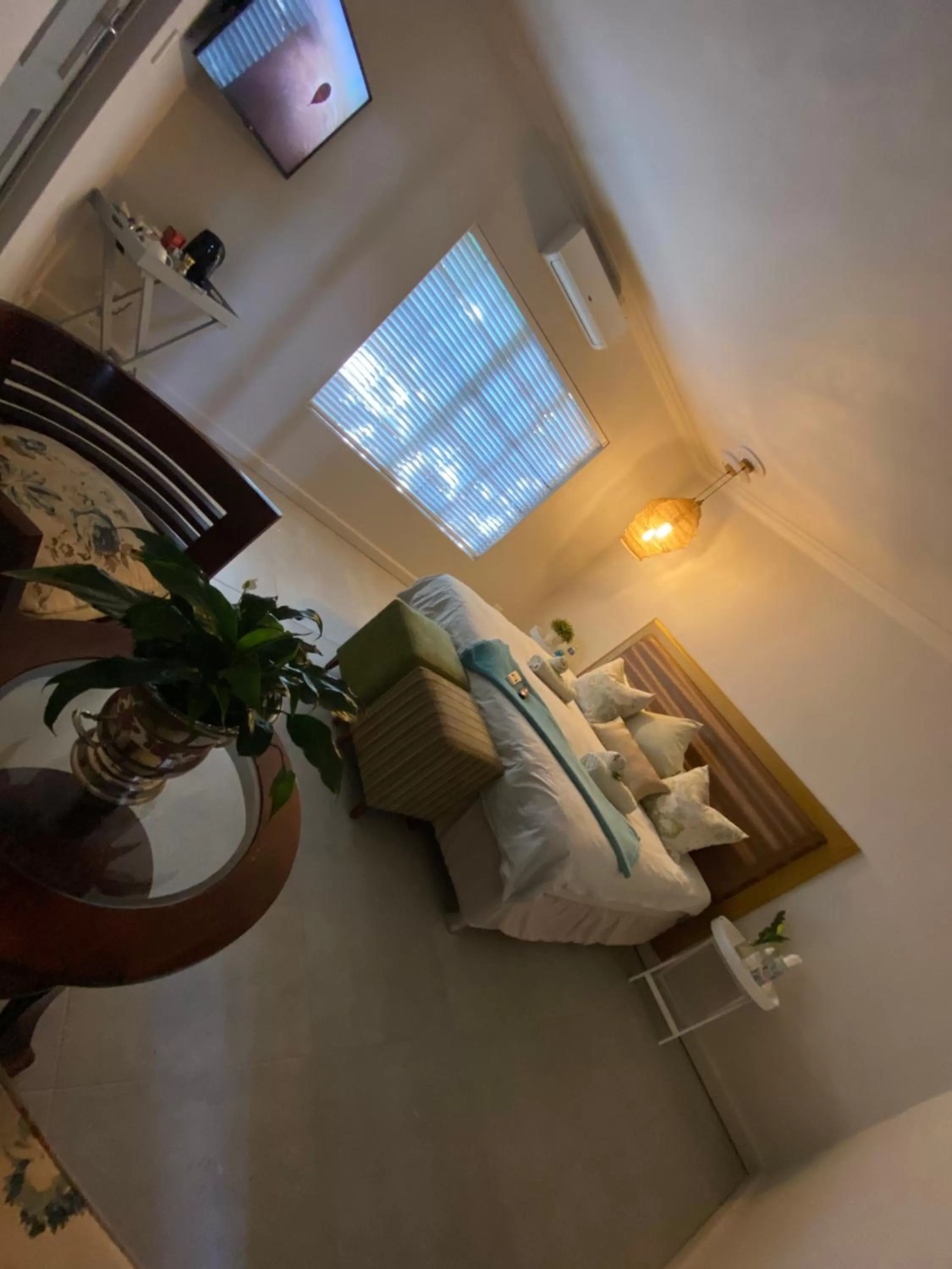 TV and multimedia, Bed in Spacube Luxury Suites and Spa