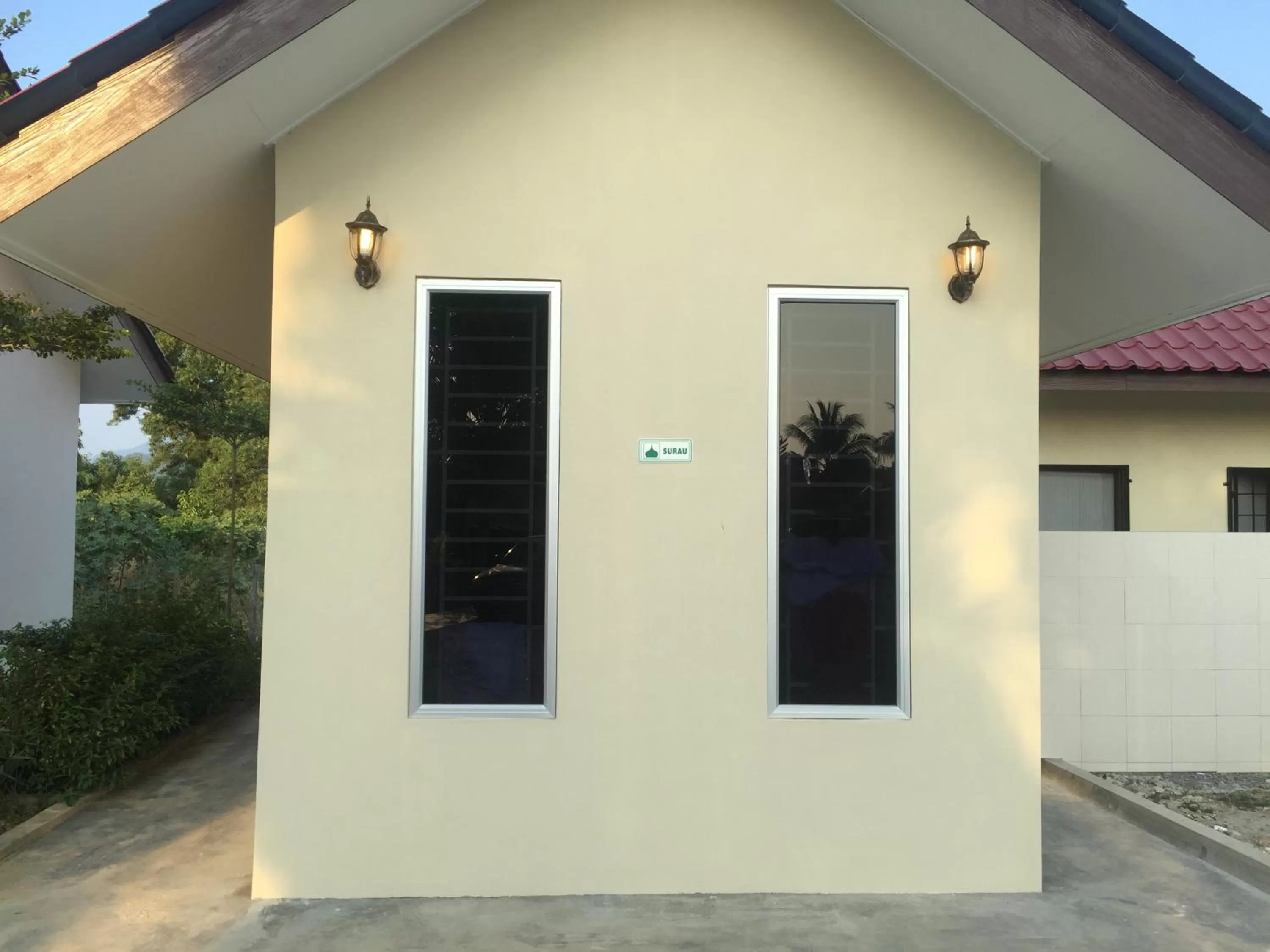 Property building in Dhania Cenang Beach Motel