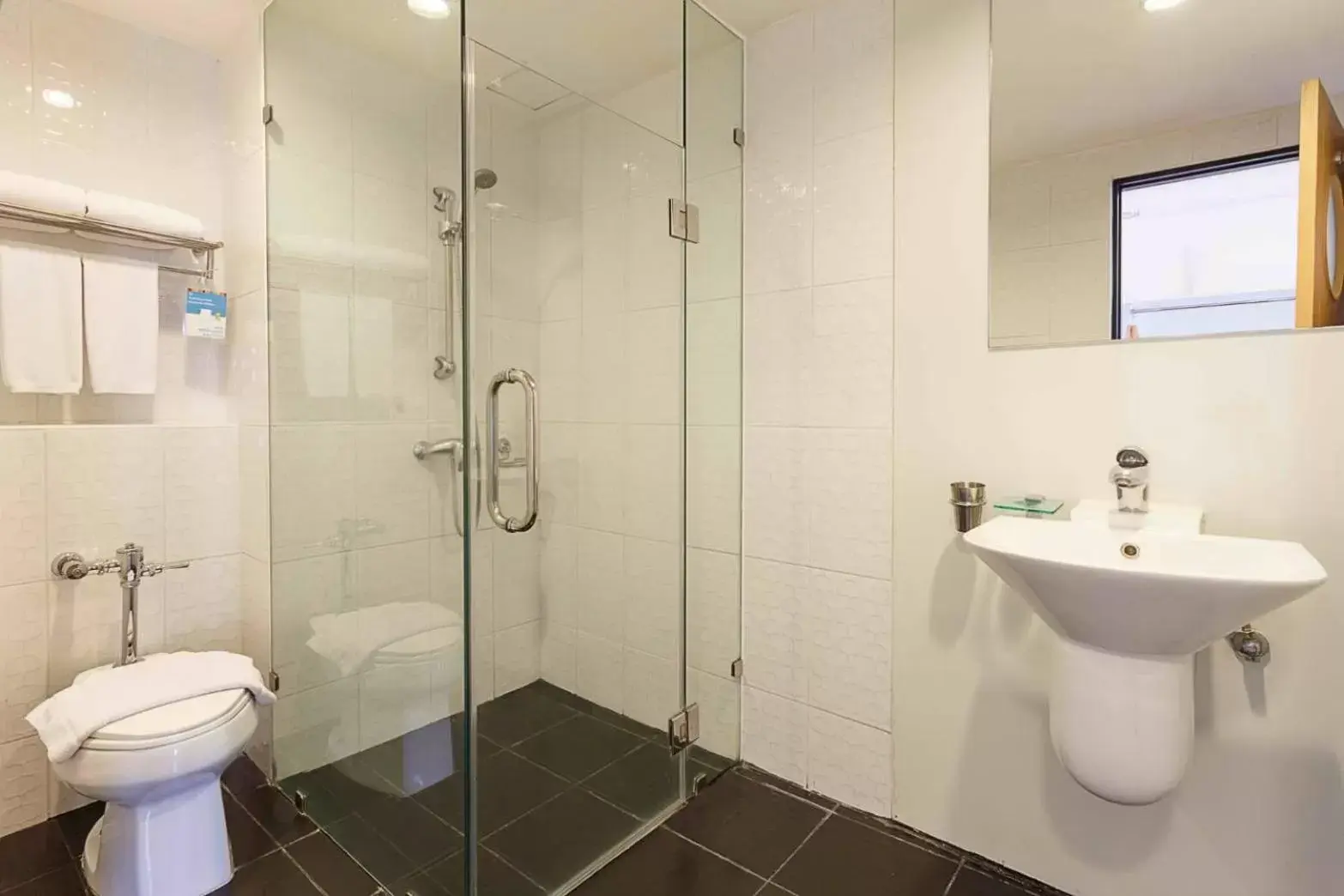 Standard Double Room in ibis Styles Chiang Mai Standard Double Room in ibis Styles Chiang Mai