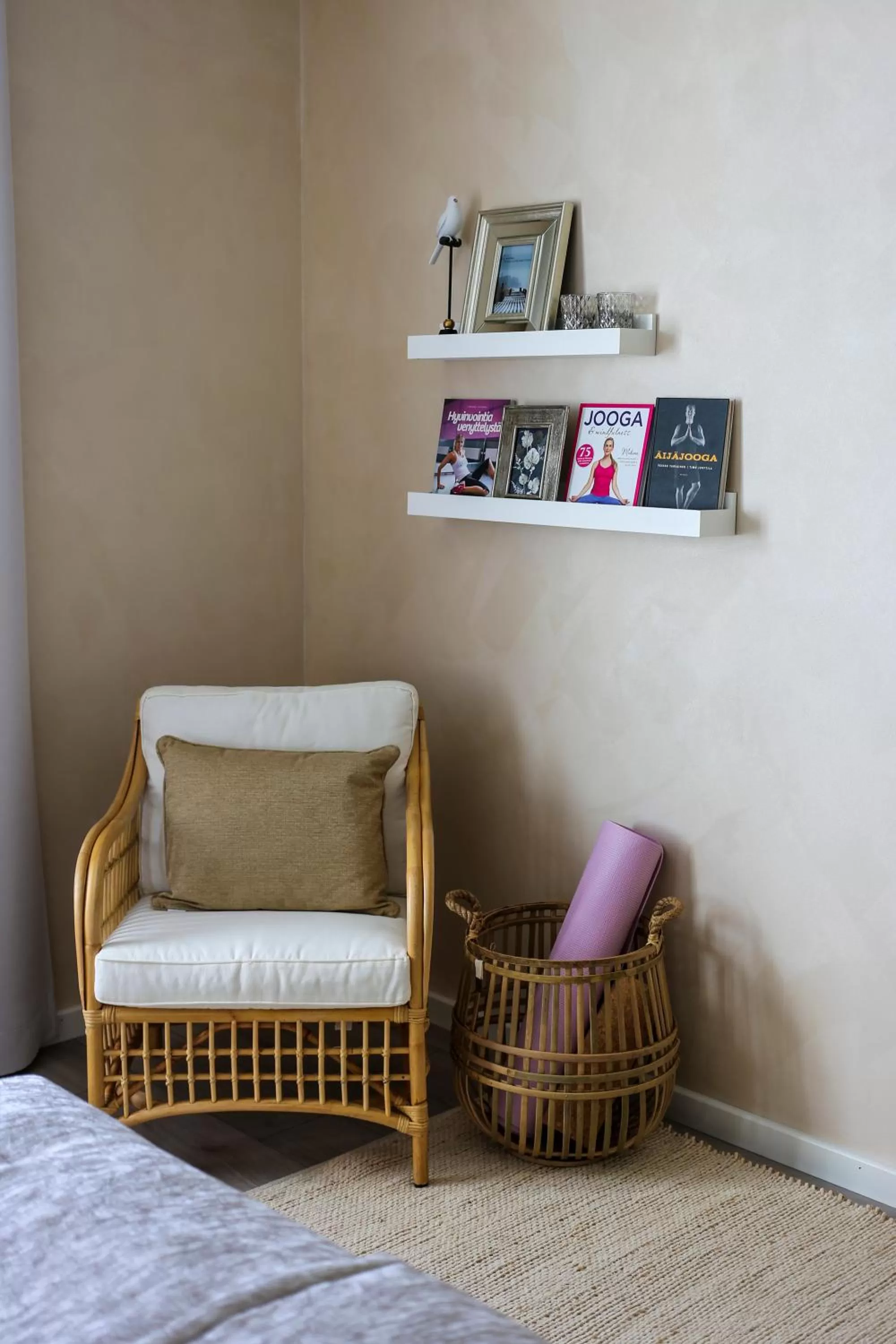 Decorative detail, Bed in Boutique Hotel Yöpuu