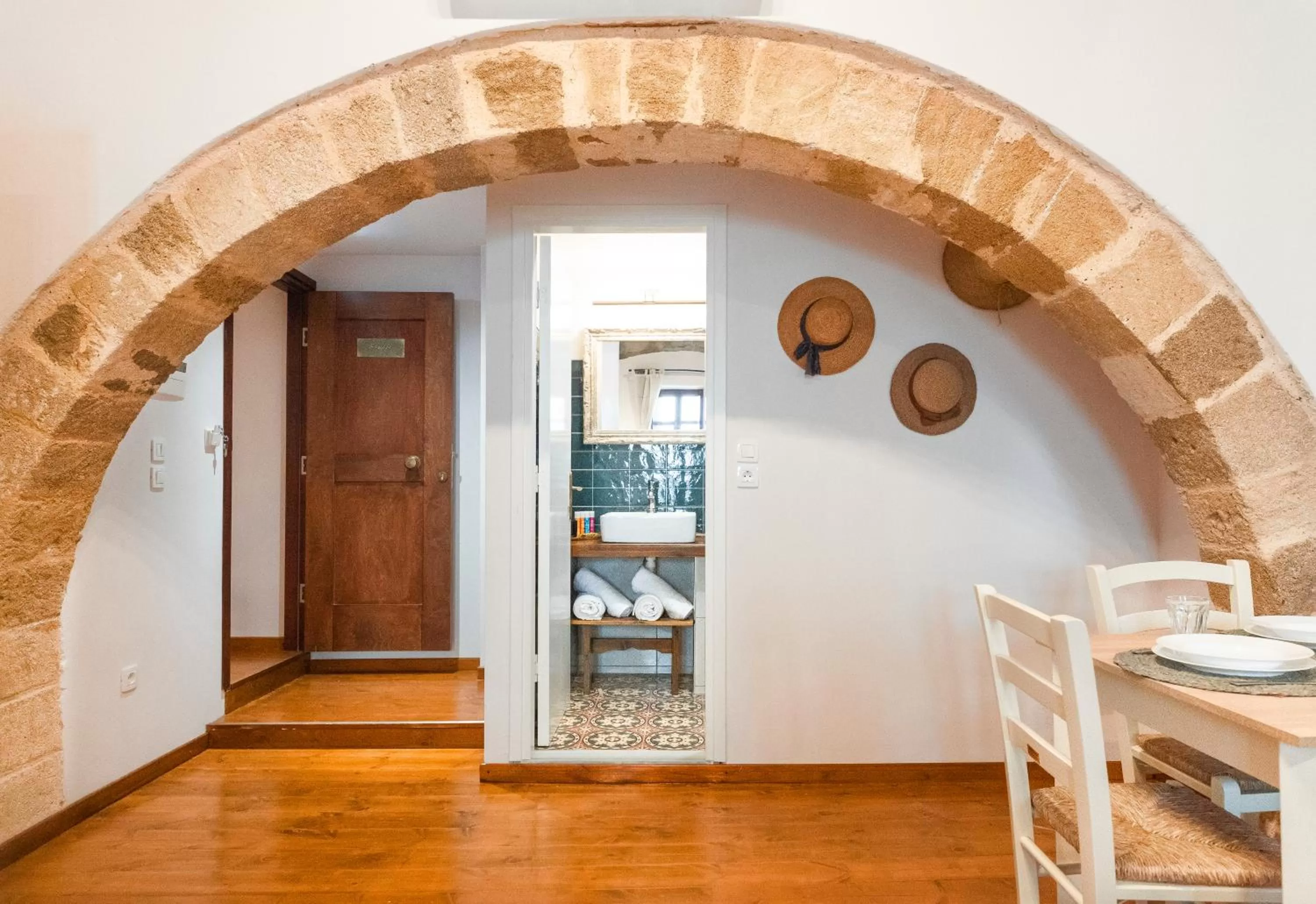 Double or Twin Room in Mandorla Apartments