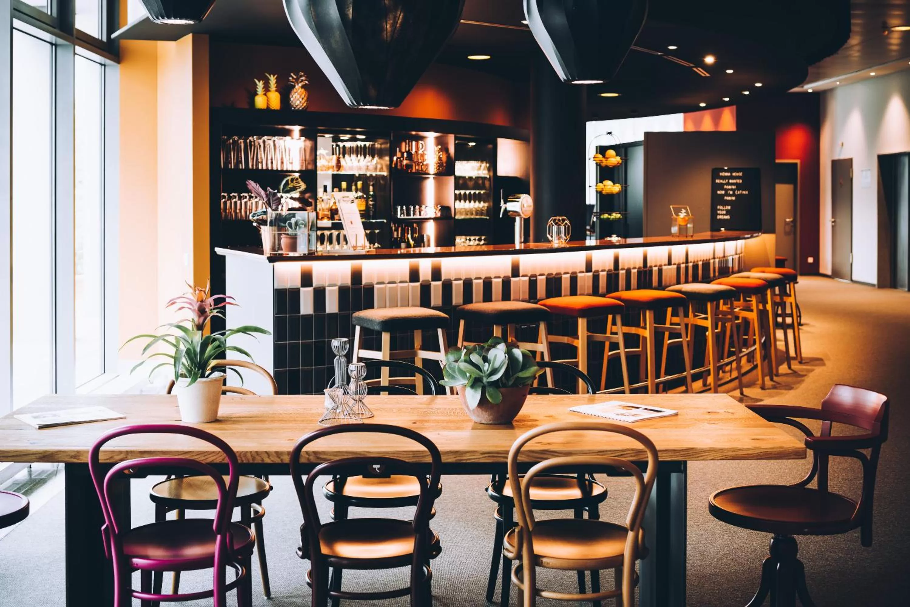 Lounge or bar in Vienna House Easy by Wyndham Trier