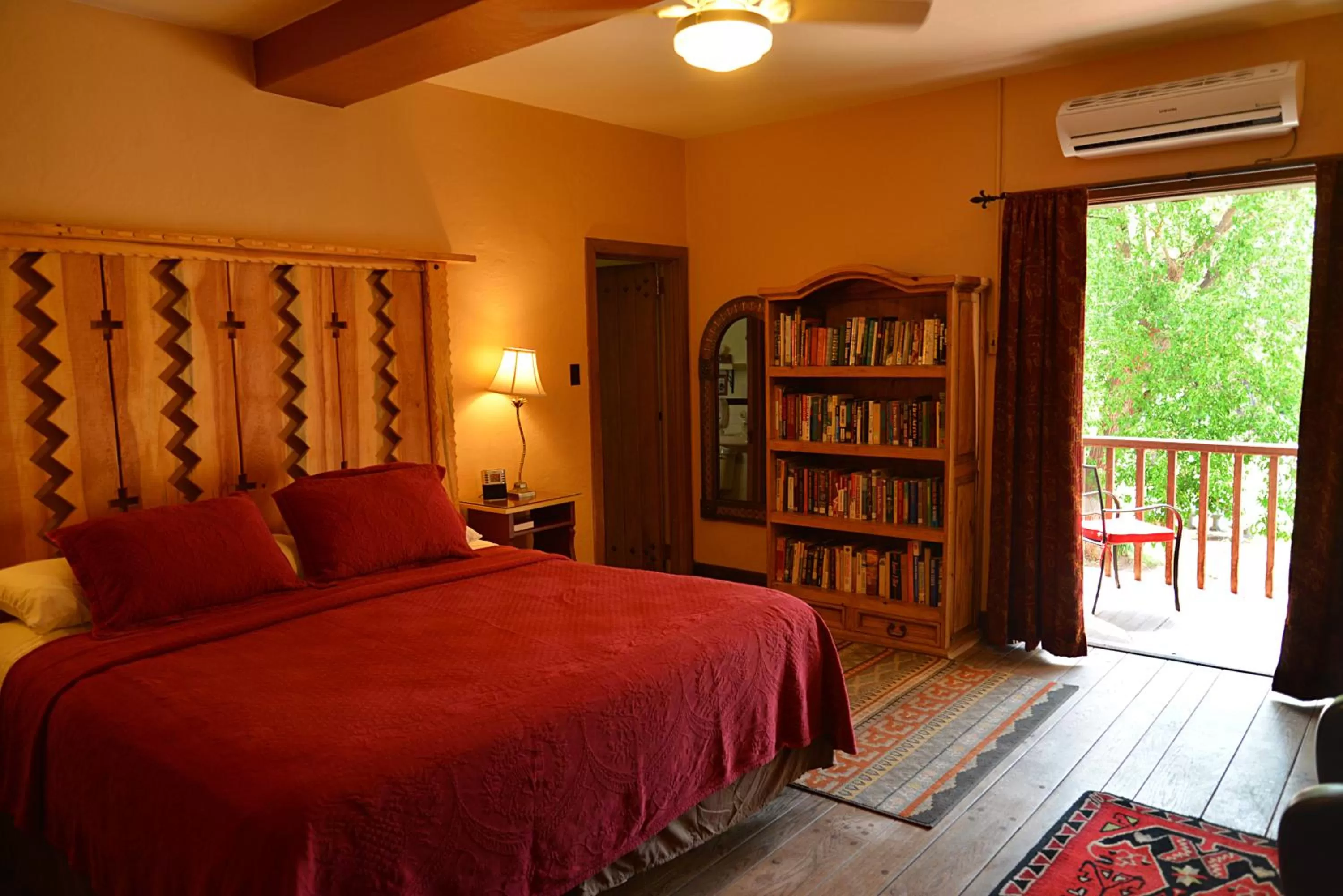 Garden, Bed in La Posada Hotel and Gardens