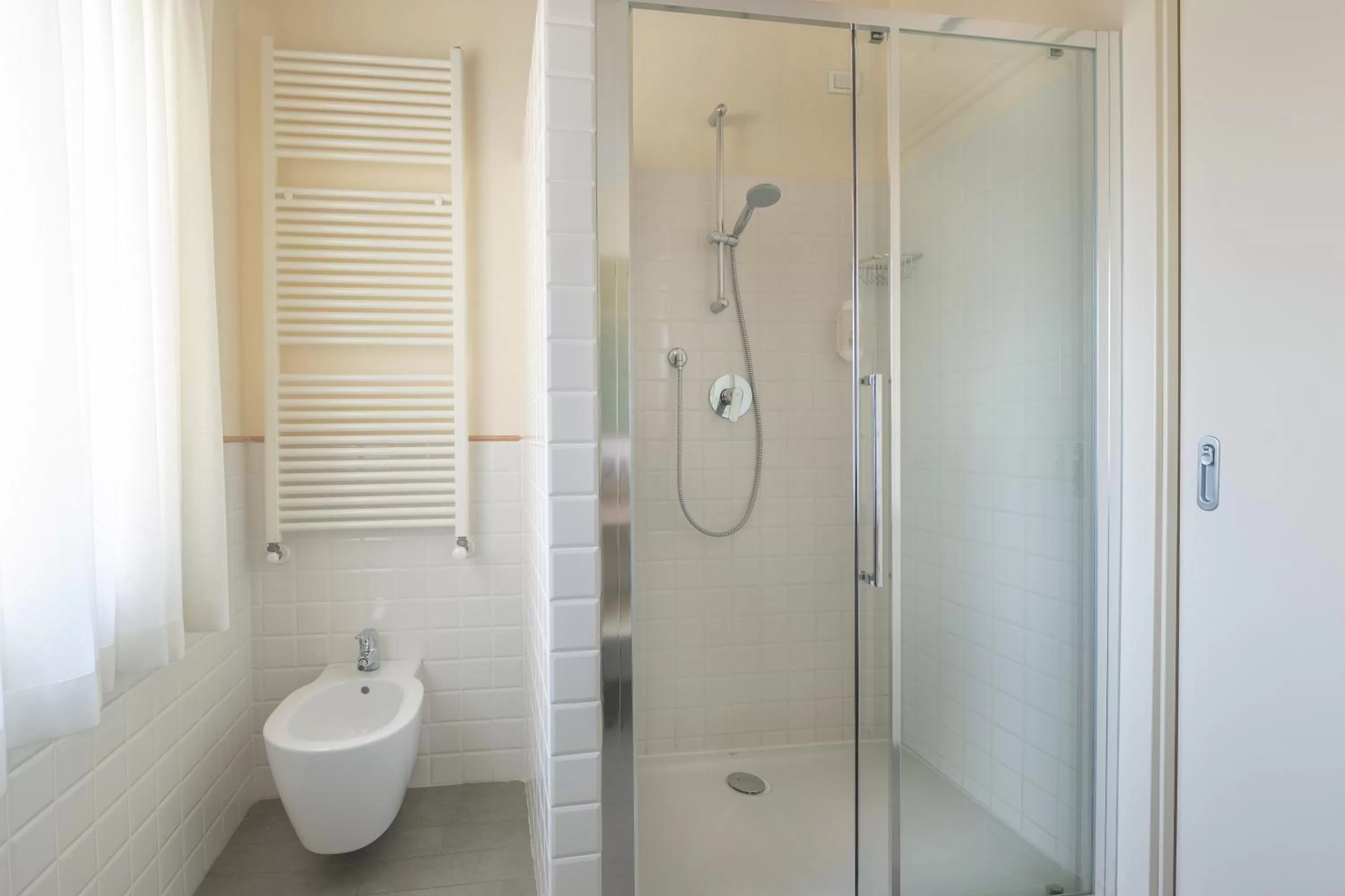 Shower in Hotel Villa Moron