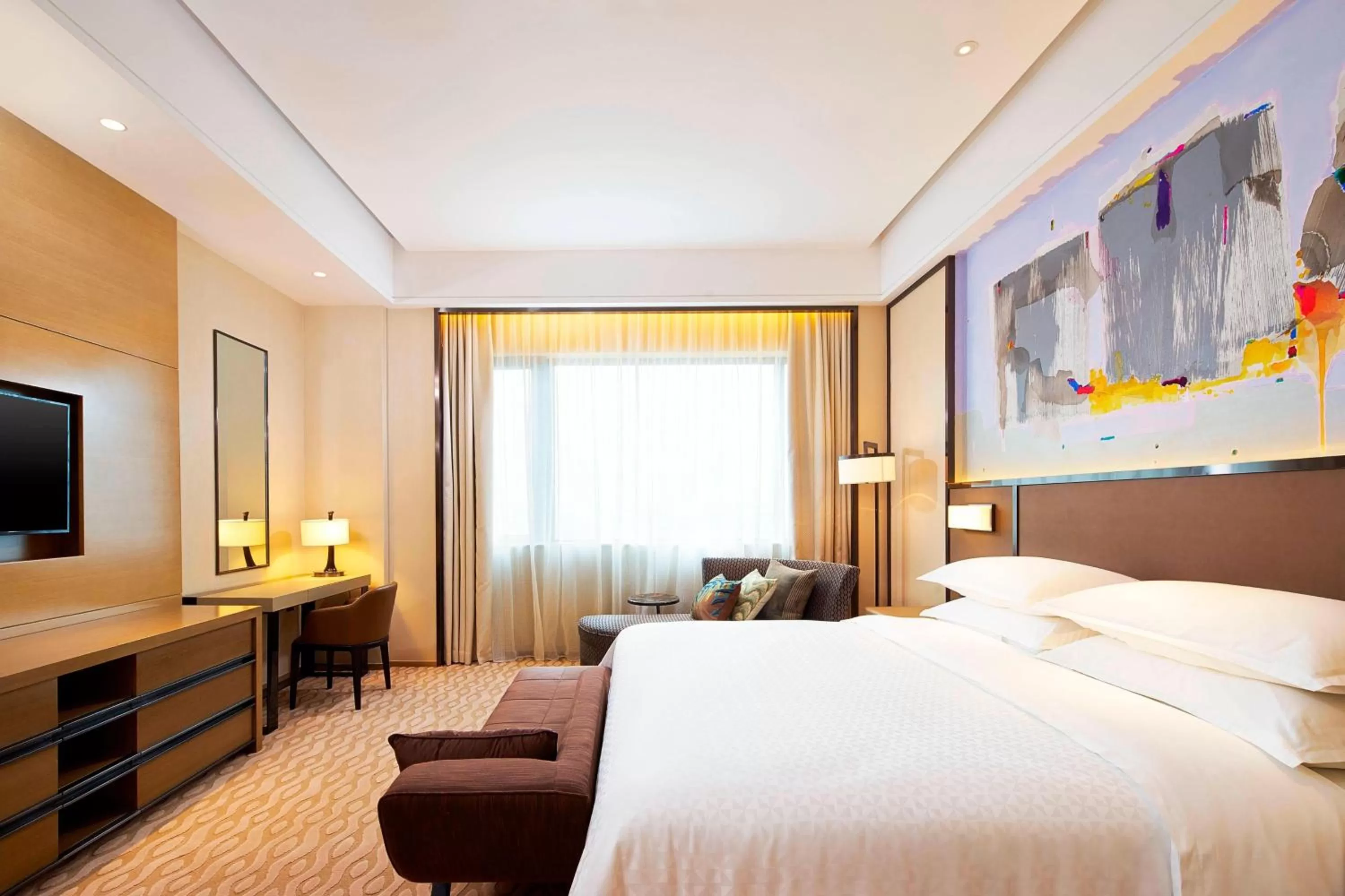 Photo of the whole room, Bed in Four Points By Sheraton Guilin Lingui