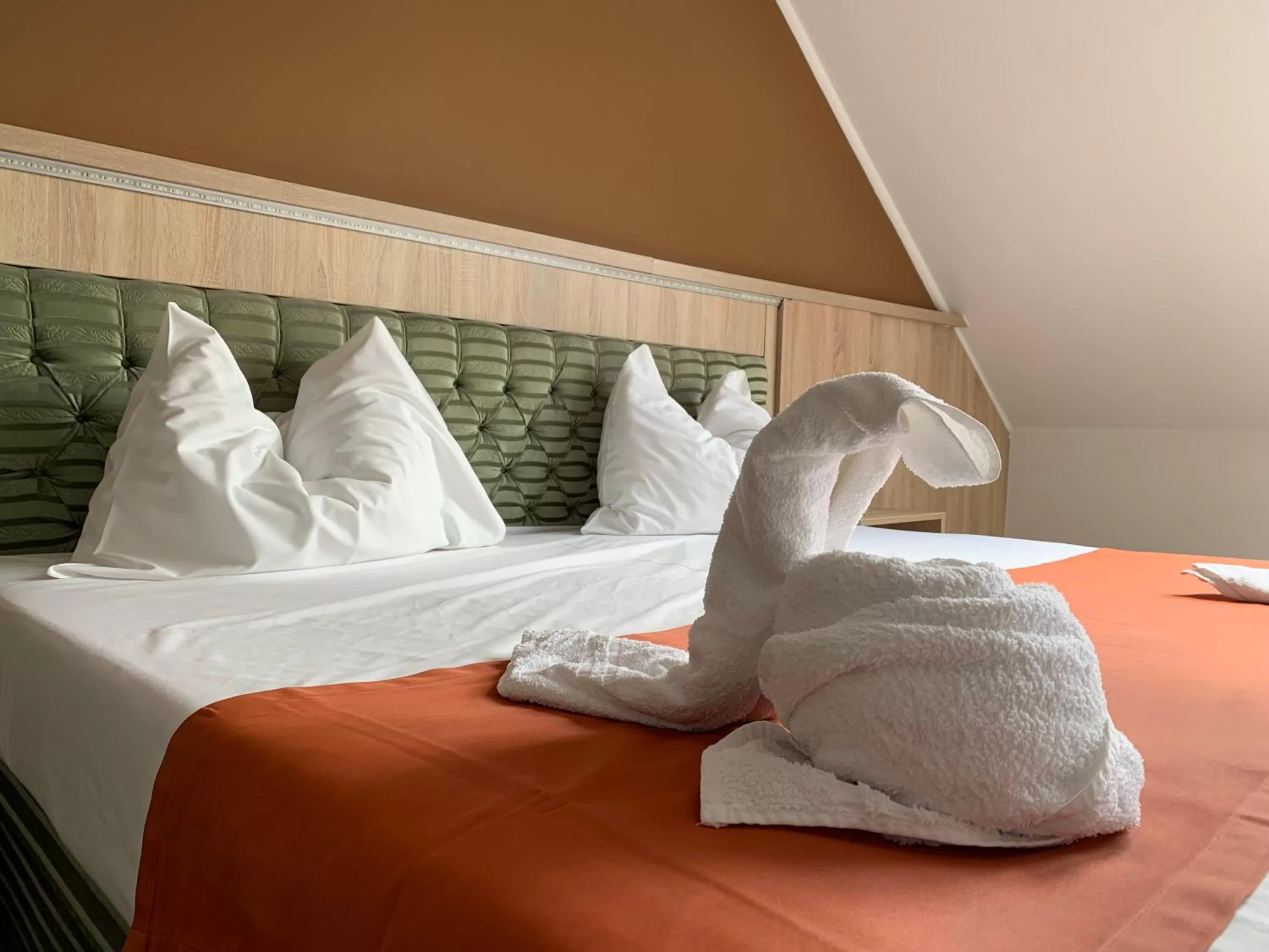 Spa and wellness centre/facilities, Bed in Várfal Wellness Panzió