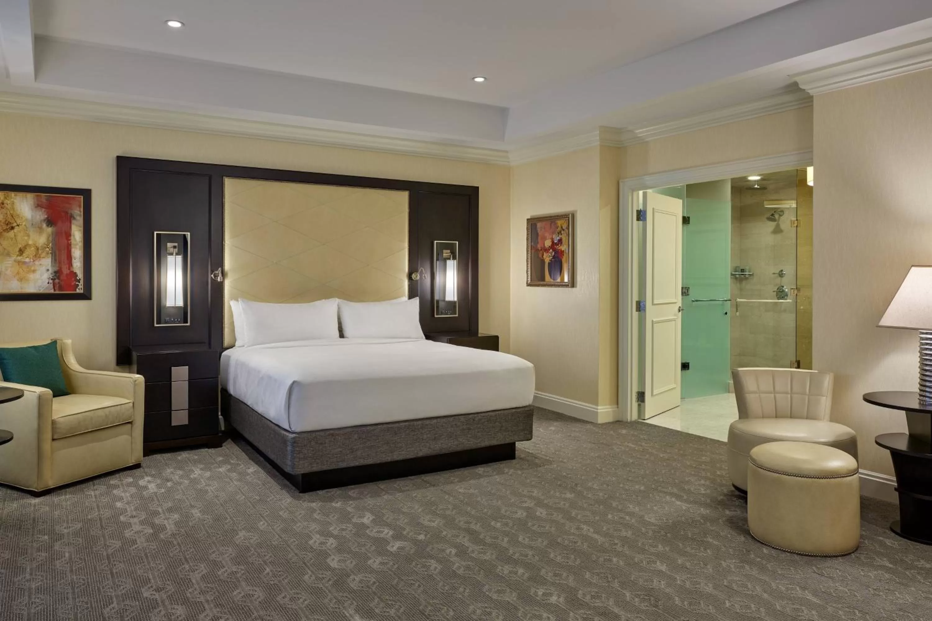 Bedroom, Bed in JW Marriott Chicago