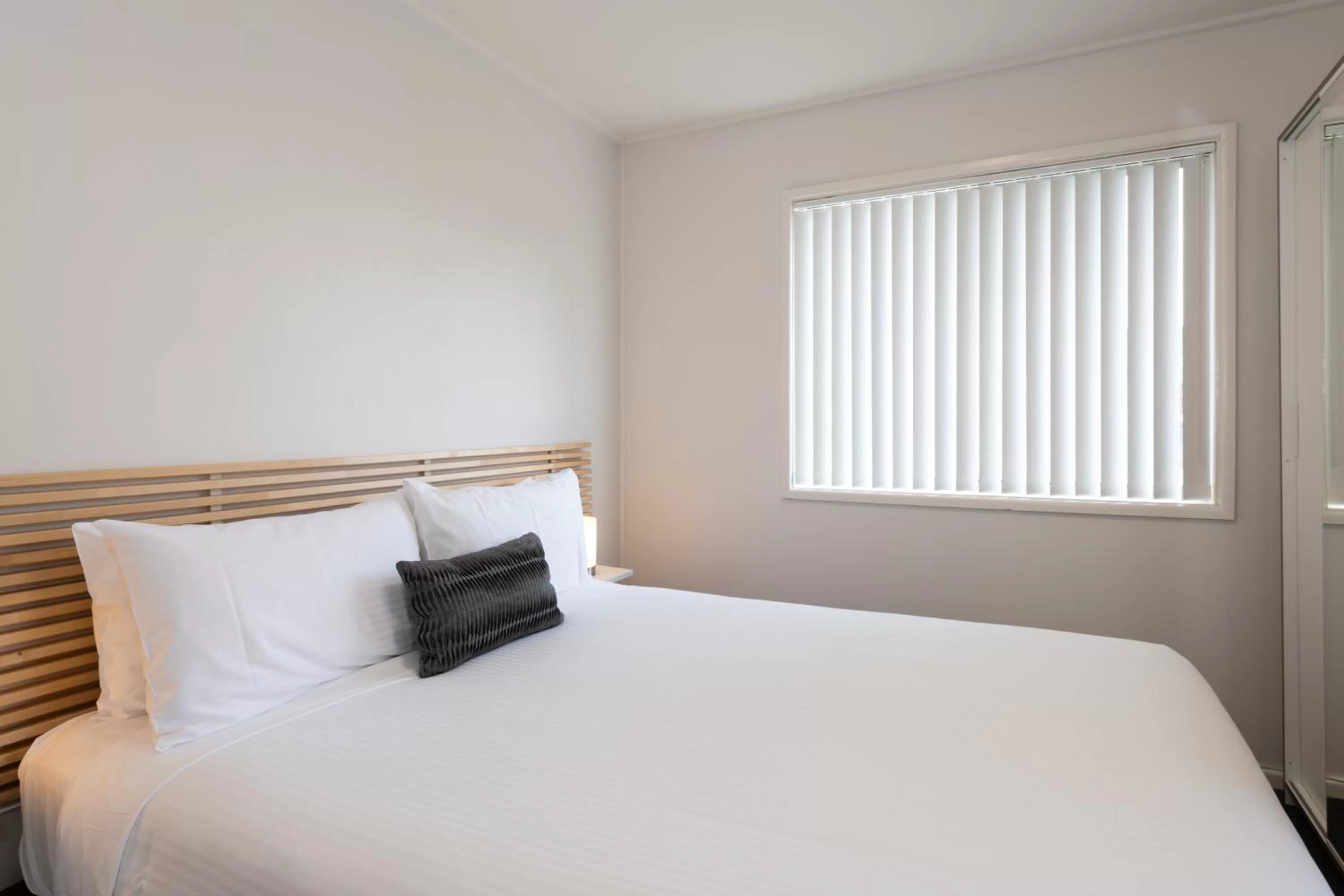 Bedroom, Bed in Zig Zag Motel & Apartments