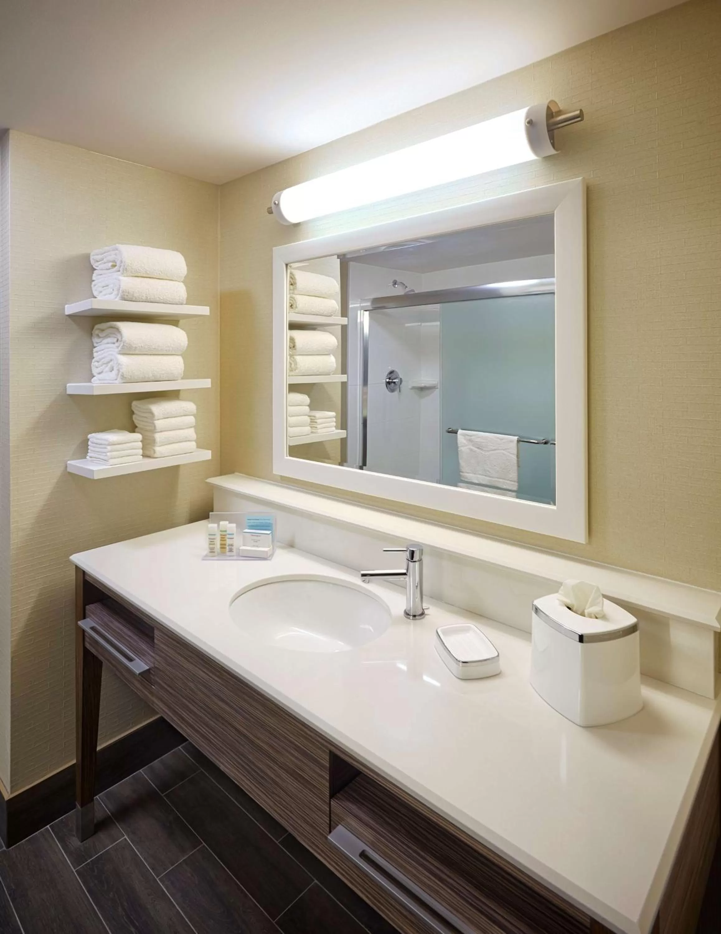 Bathroom in Hampton Inn by Hilton Timmins