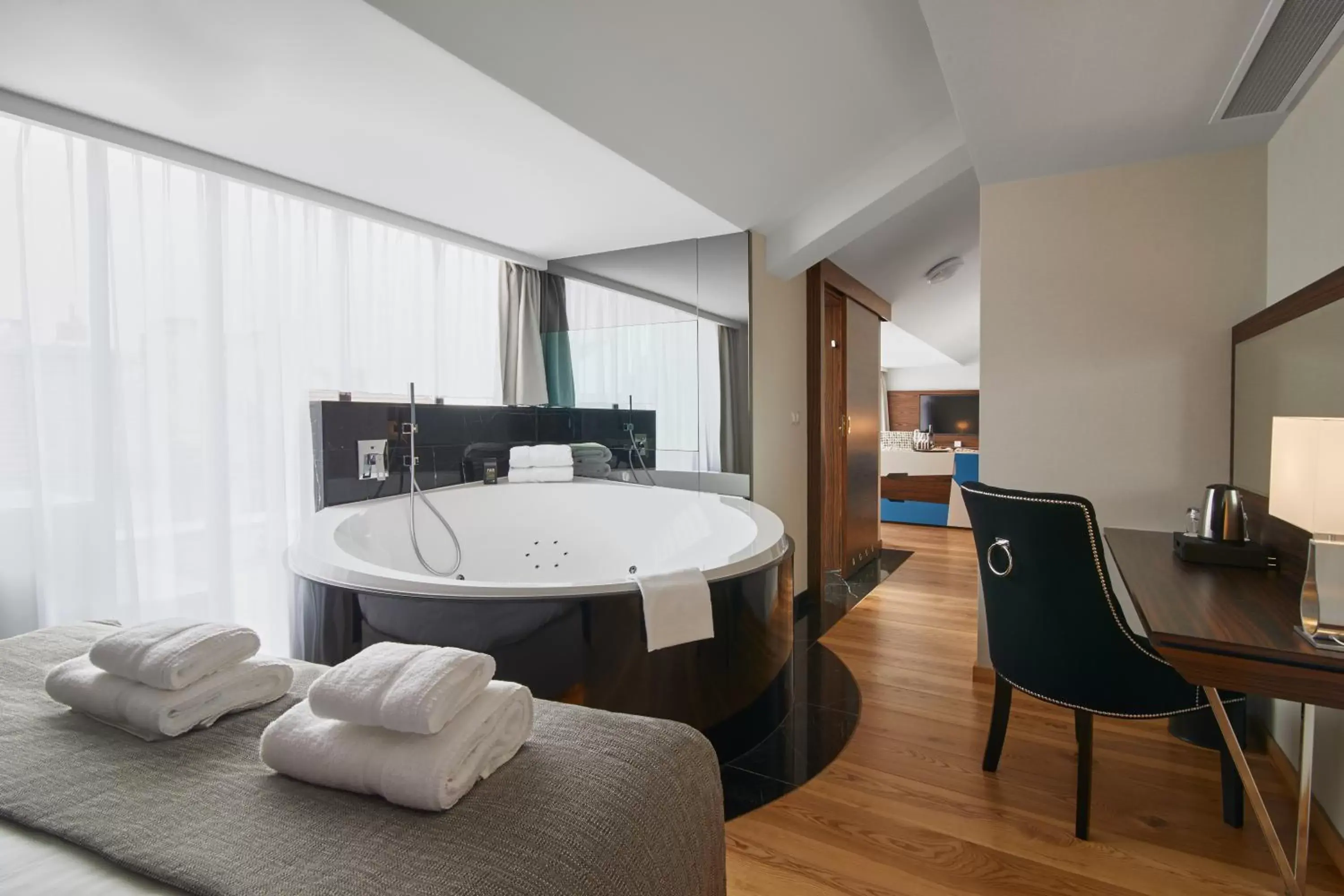 Horizon Terrace Suite in INX Design Hotel Horizon Terrace Suite in INX Design Hotel