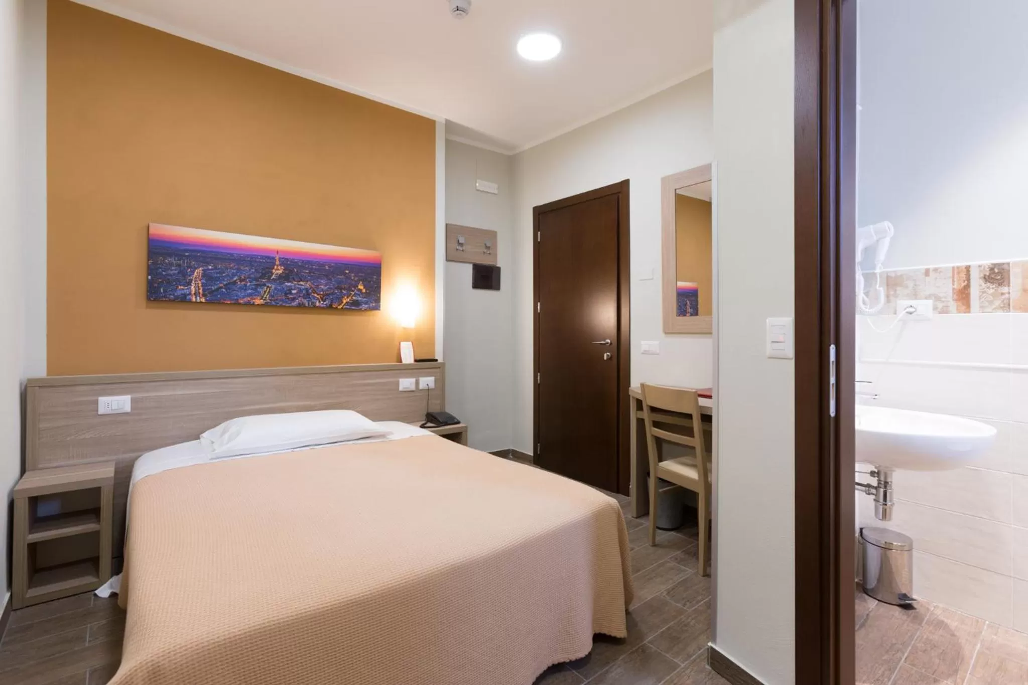 Bed in Hotel La Campagnola