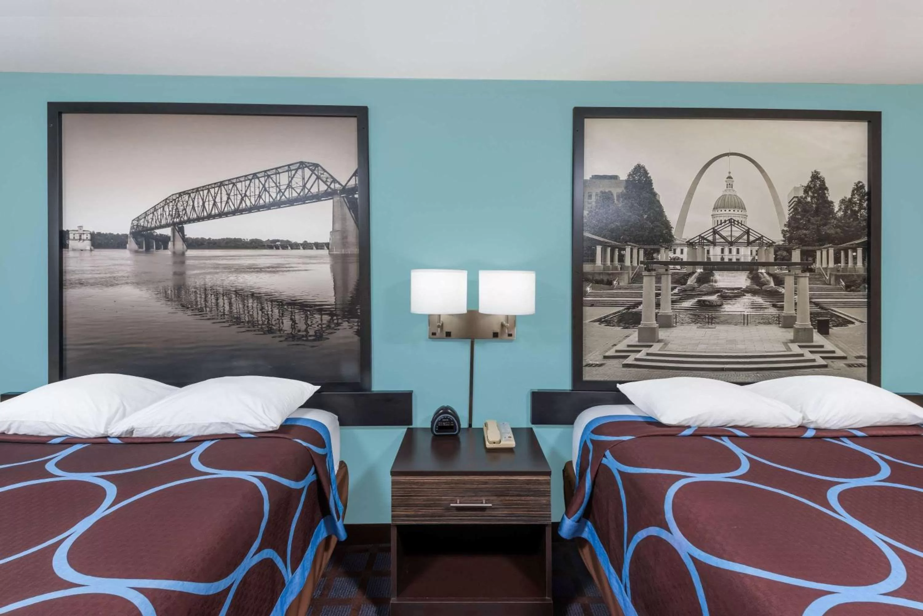 Bedroom, Bed in Super 8 by Wyndham Okawville