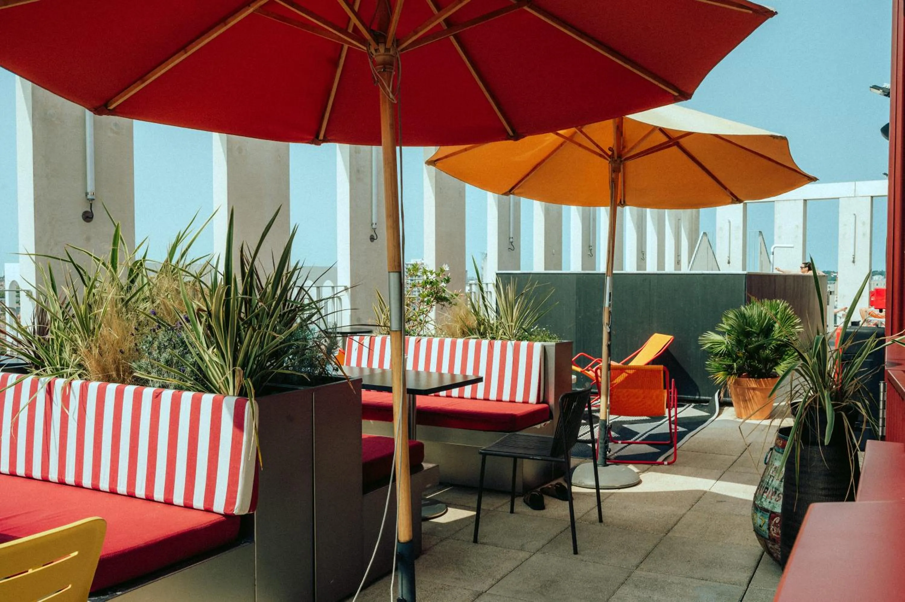 Patio in JOST Hôtel Bordeaux Centre Gare Saint Jean