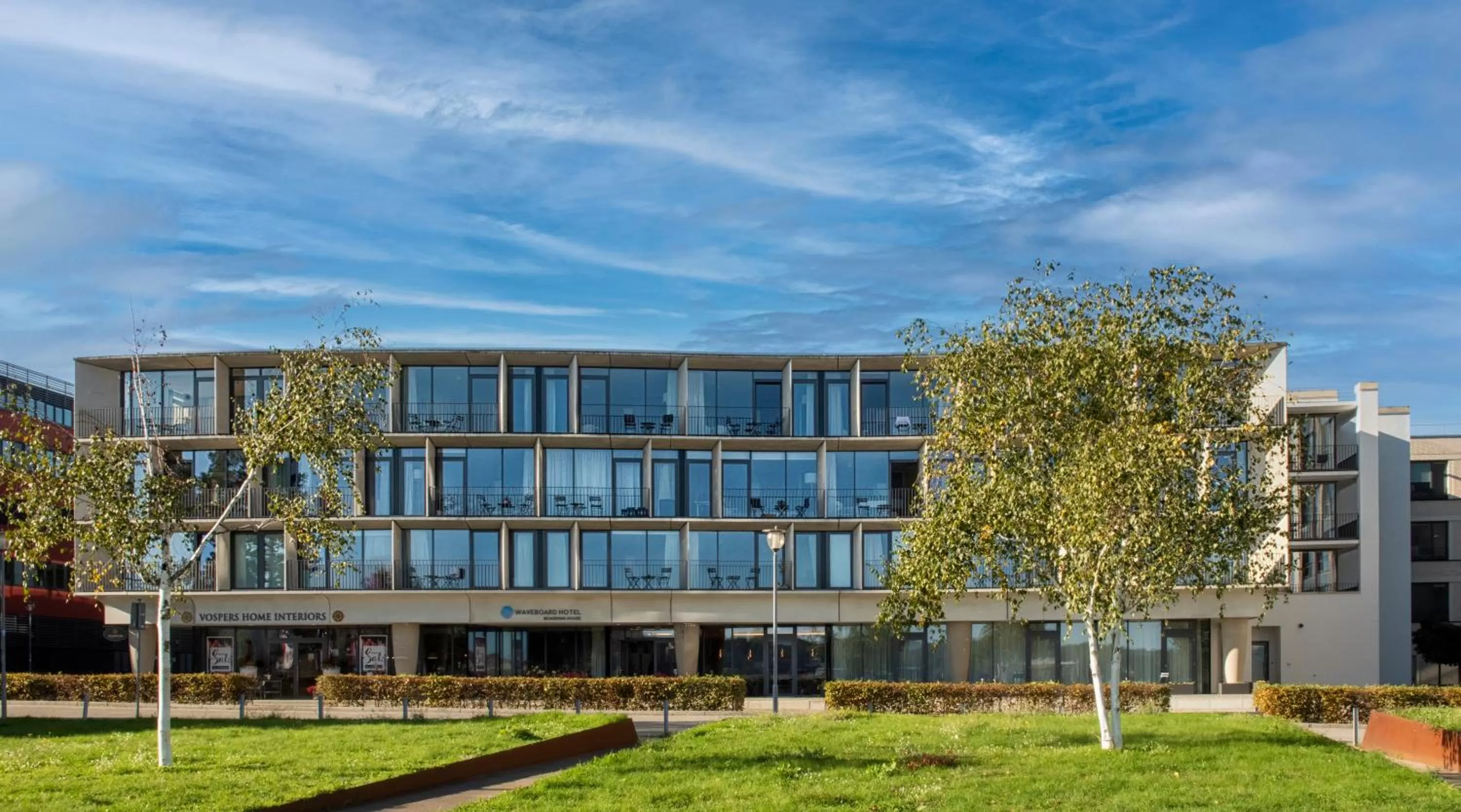 Property building in Waveboard Hotel & Boardinghouse