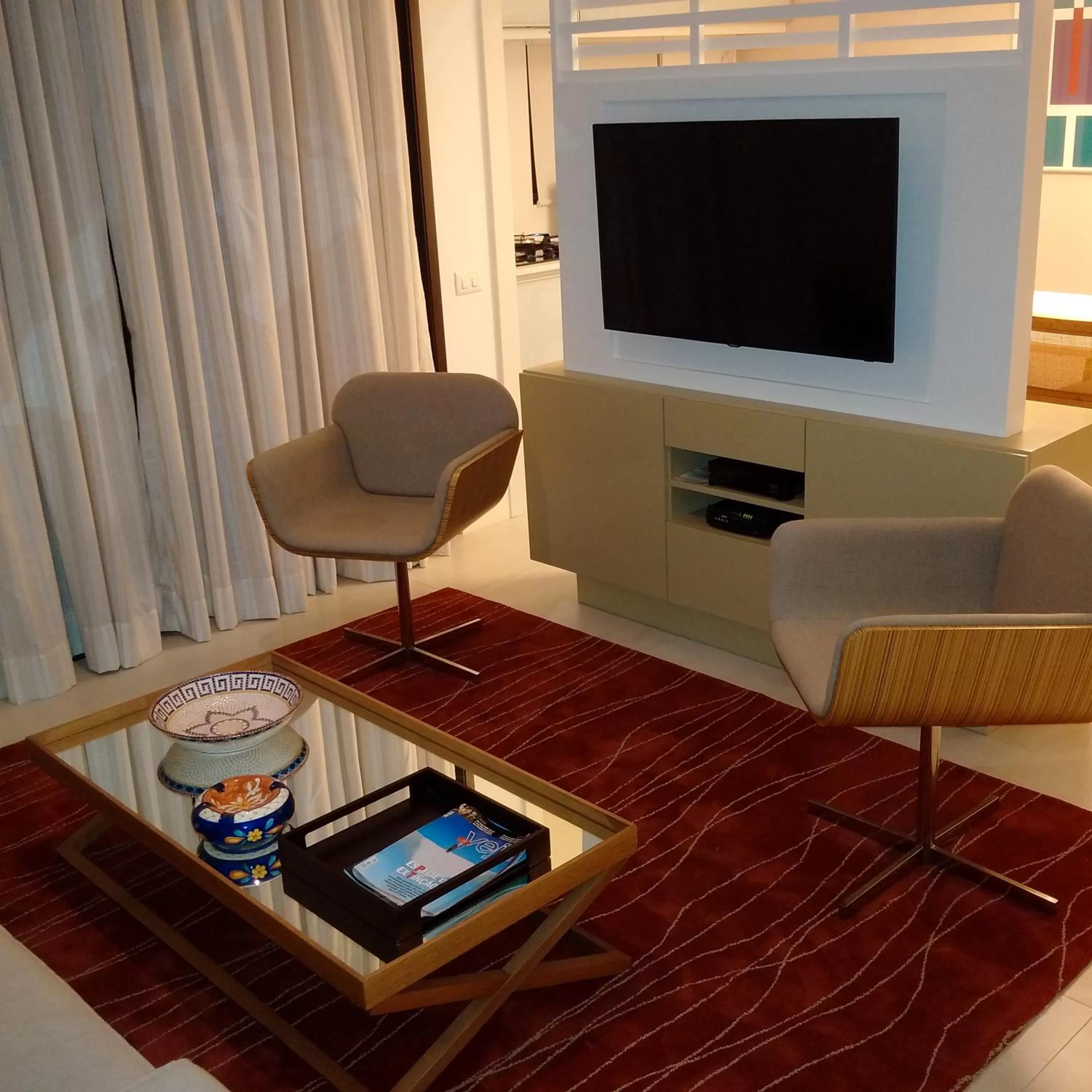 Communal lounge/ TV room, TV/Entertainment Center in Ocean Flat
