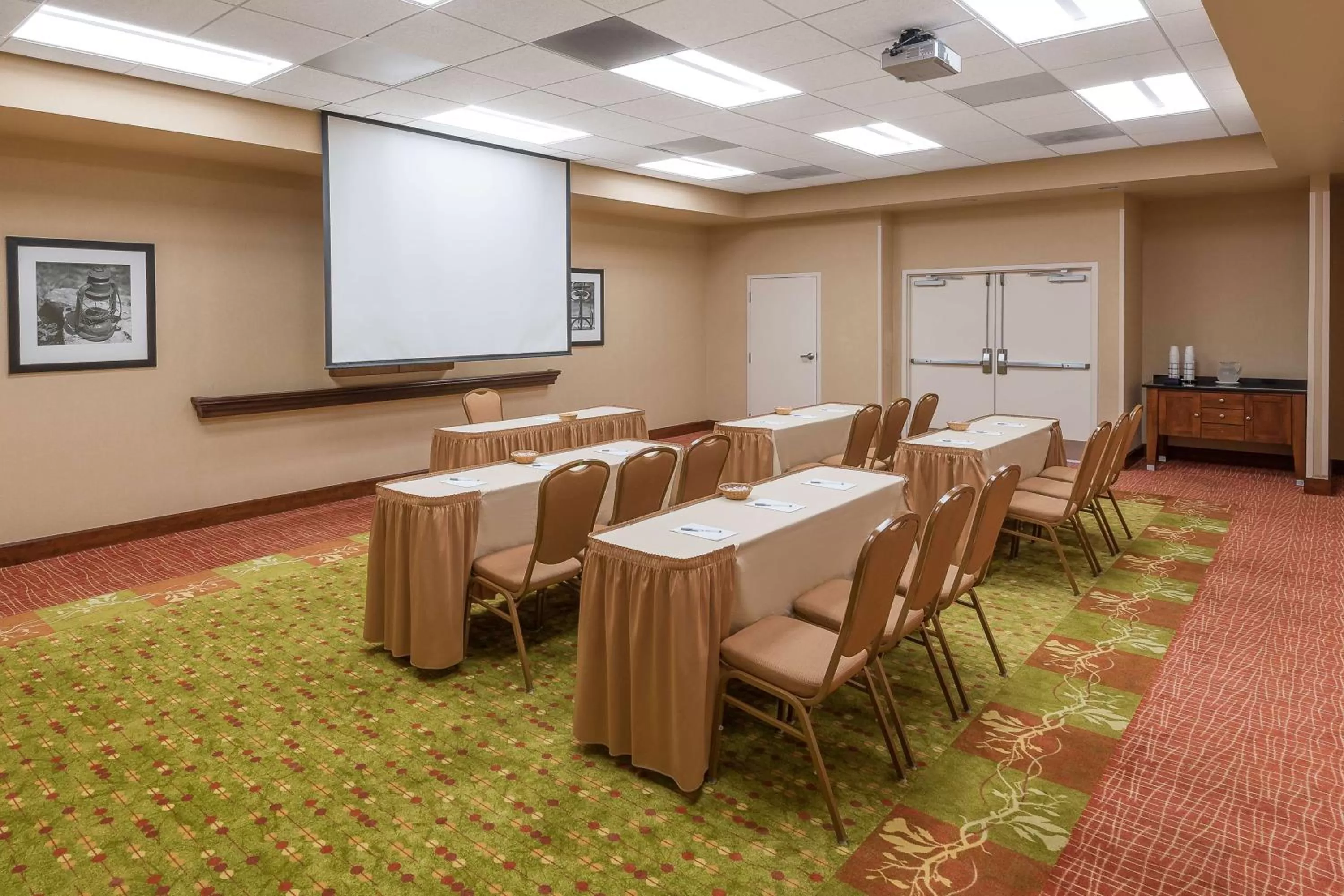 Meeting/conference room in Hampton Inn & Suites Florence-North-I-95