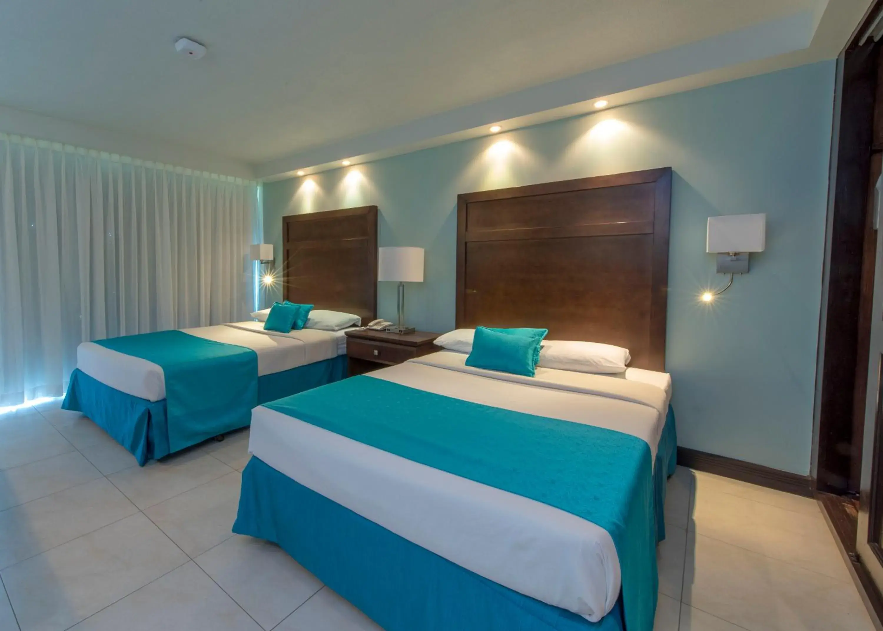 Garden View Double Room - single occupancy in Mount Irvine Bay Resort Garden View Double Room - single occupancy in Mount Irvine Bay Resort