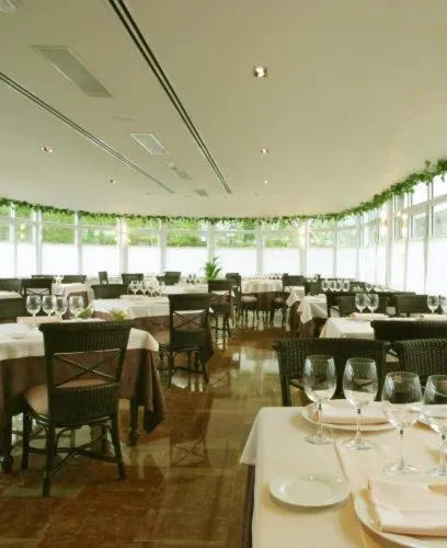 Restaurant/places to eat in Silken Spa La Hacienda De Don Juan