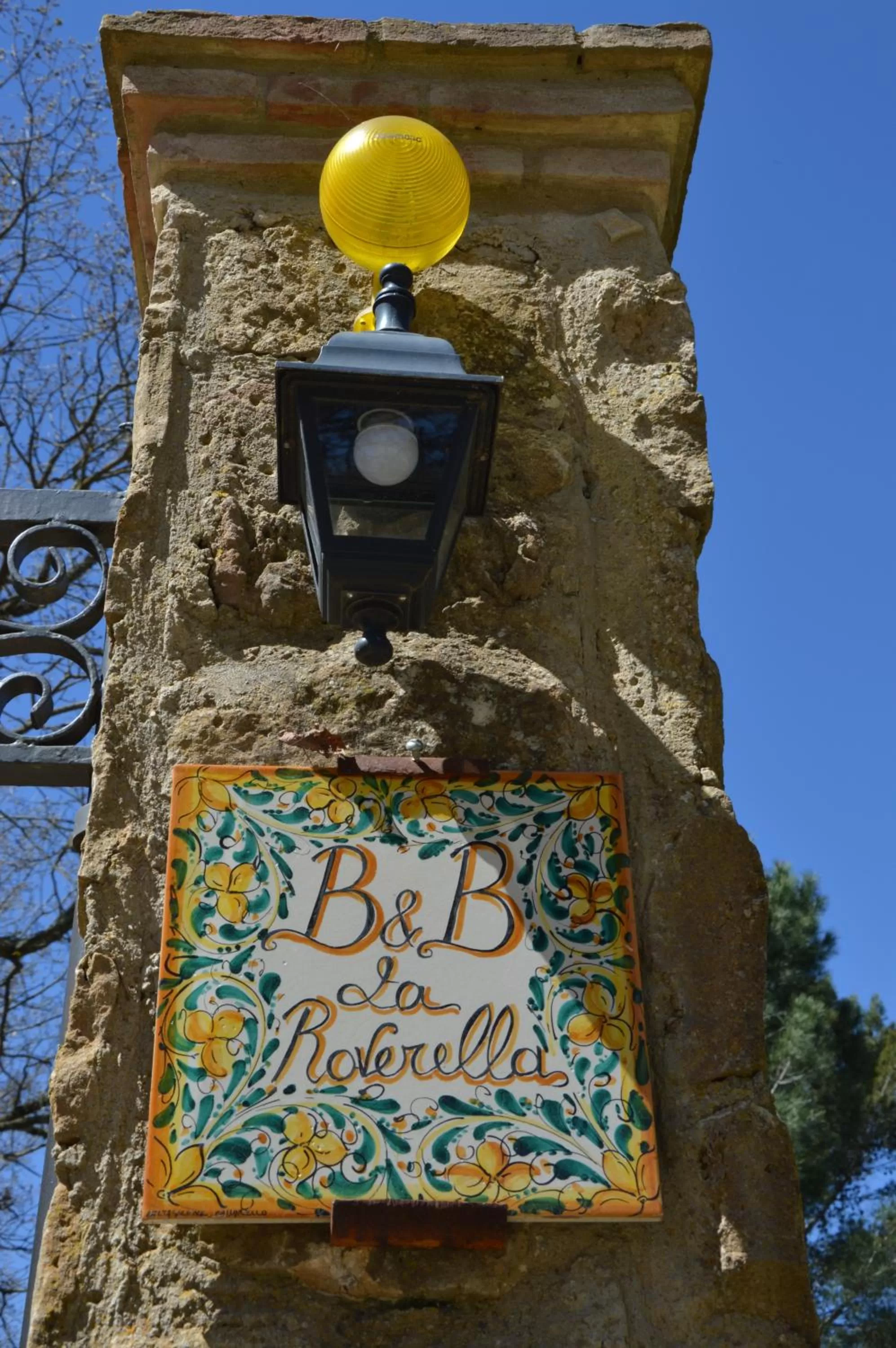 Property logo or sign in B&B La Roverella