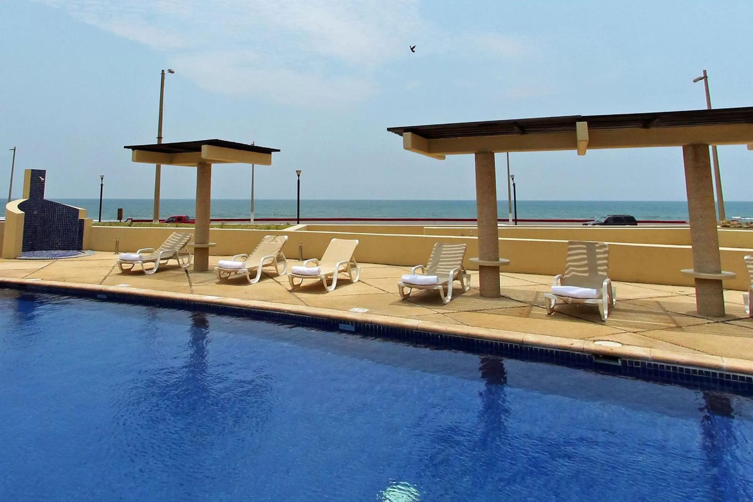 Swimming pool in Fiesta Inn Coatzacoalcos