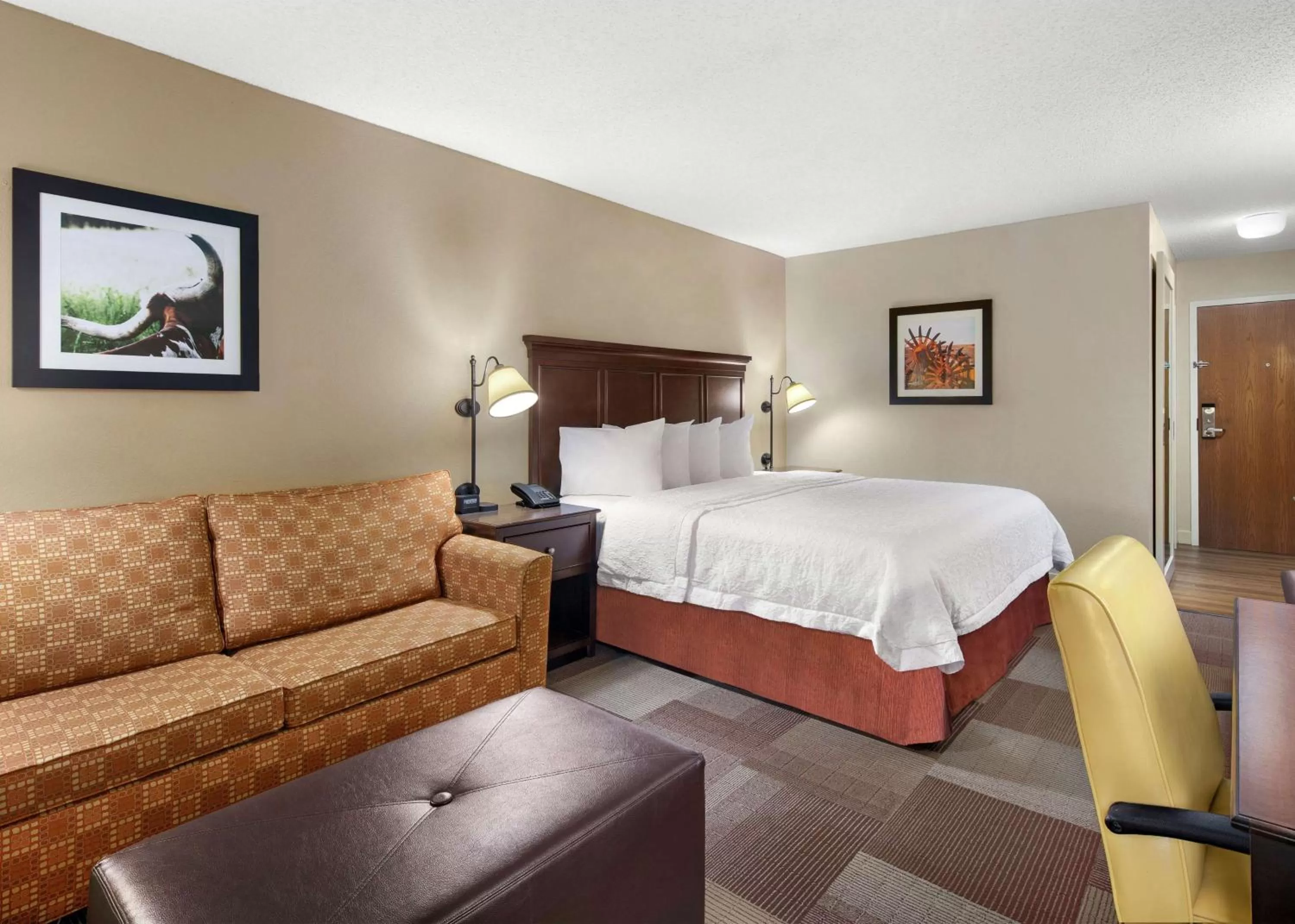 Bedroom, Bed in Hampton Inn Dallas Irving Las Colinas