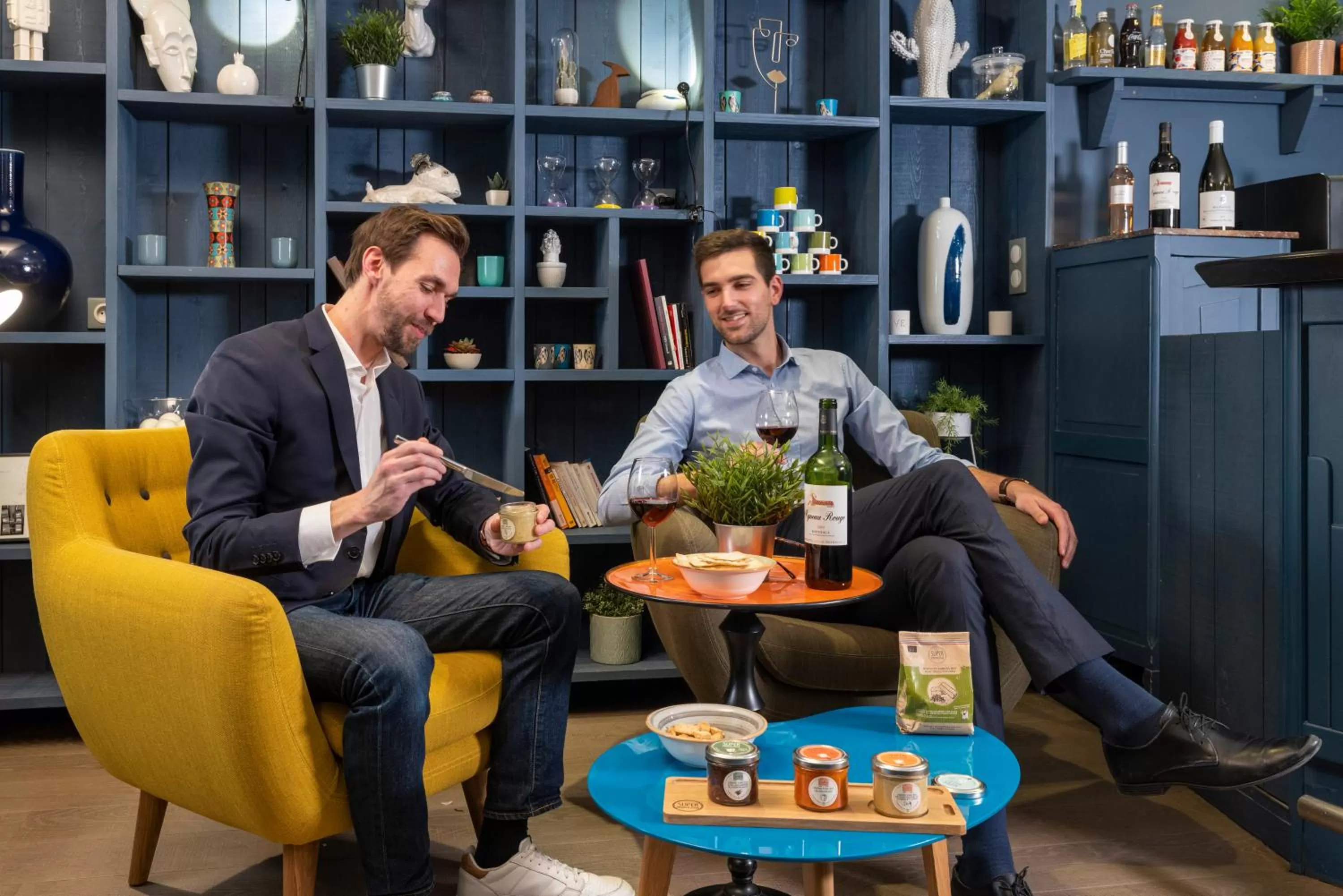 People in Hôtel Hélios Opéra