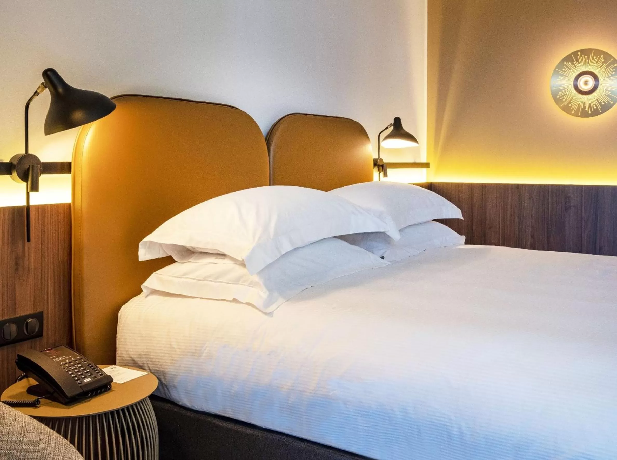 Photo of the whole room, Bed in Crowne Plaza - Nice - Grand Arenas by IHG