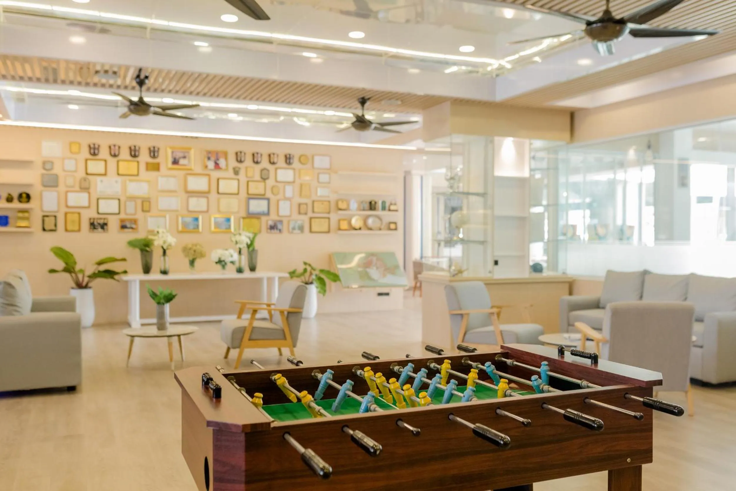 Lounge or bar in NH Boat Lagoon Phuket Resort