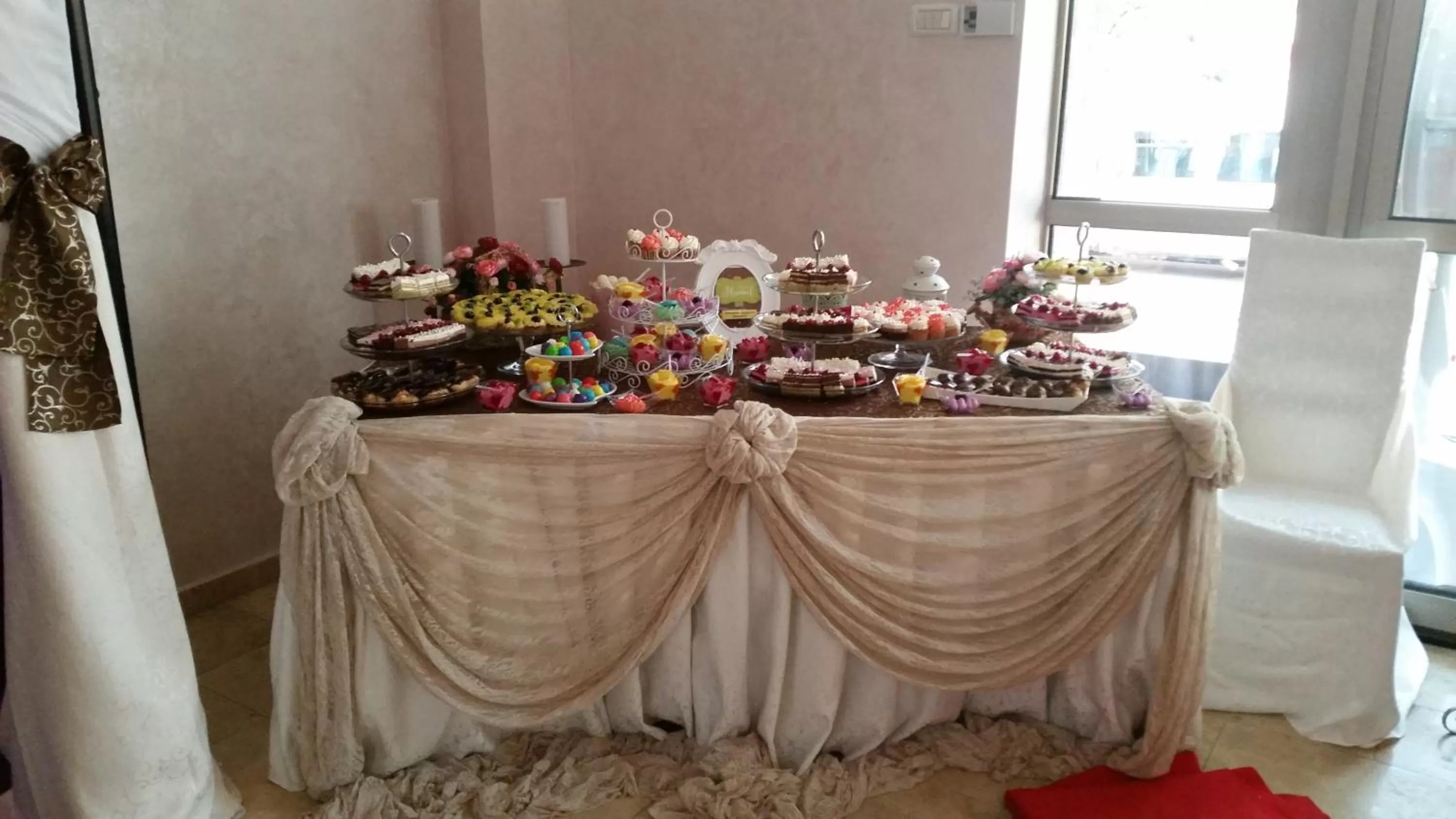 Food and drinks, Banquet Facilities in Hamlet Hotel