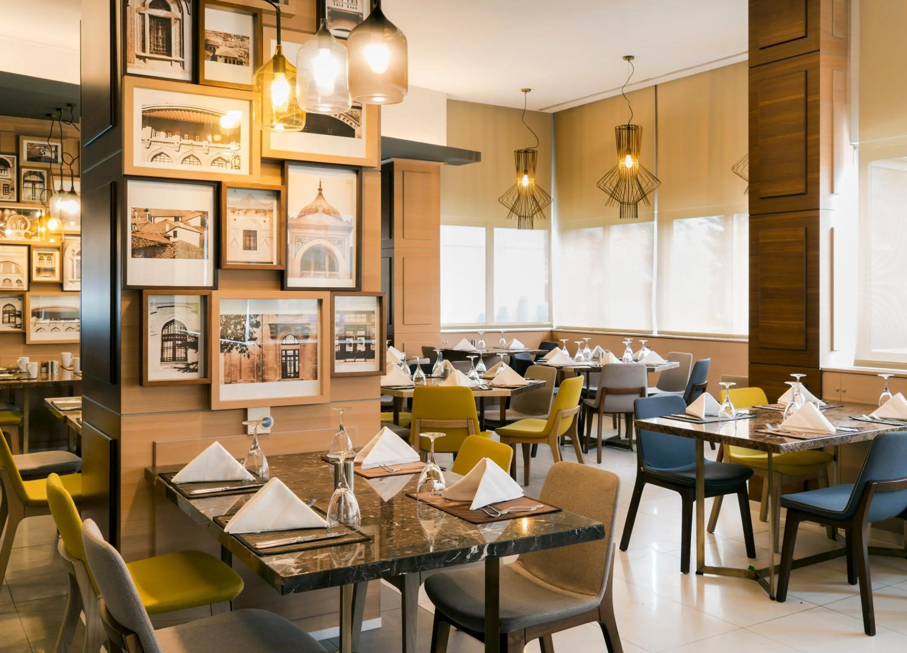 Restaurant/places to eat in Radisson Blu Ankara