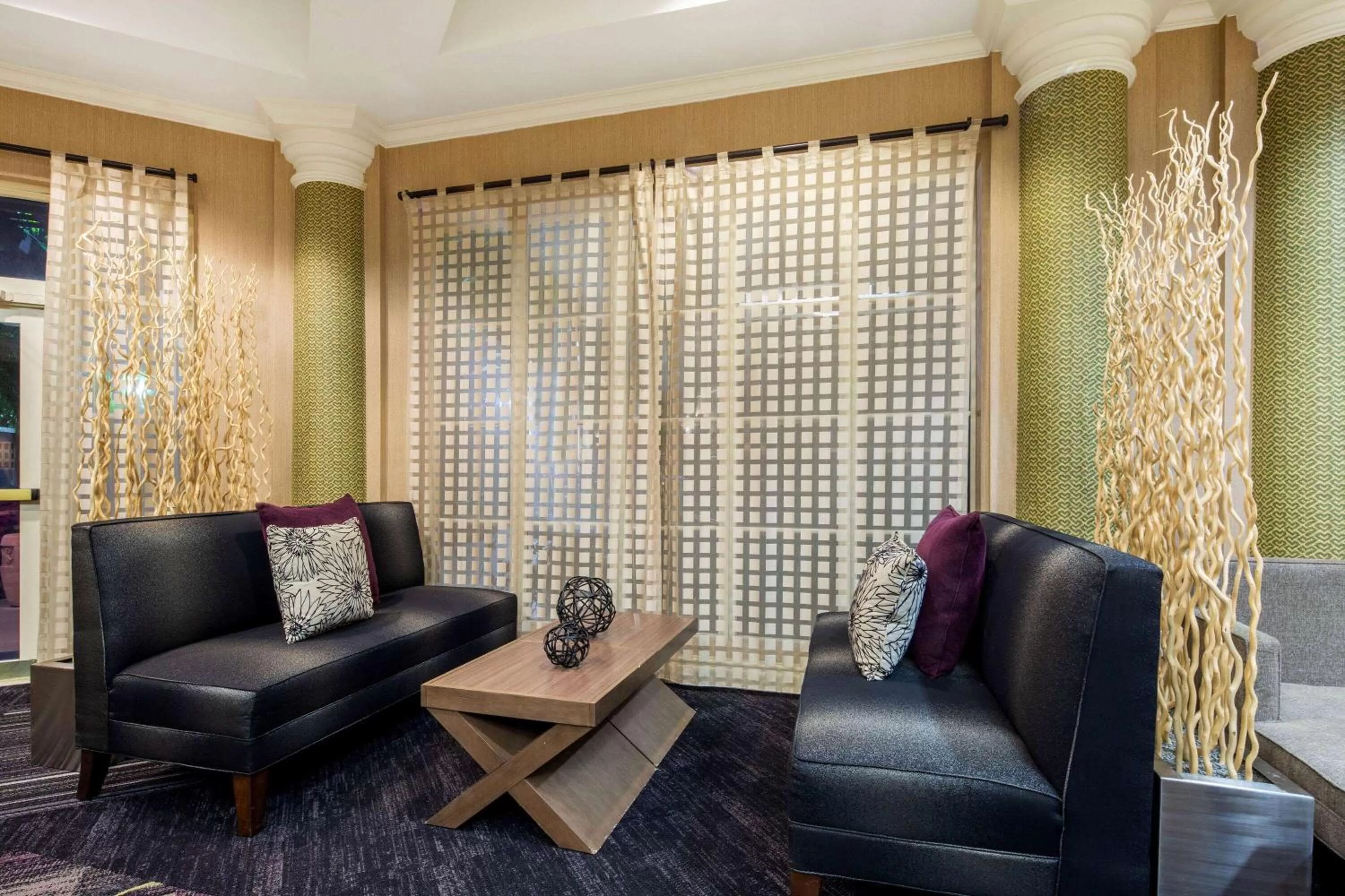 Lobby or reception in La Quinta by Wyndham Ft. Lauderdale Plantation